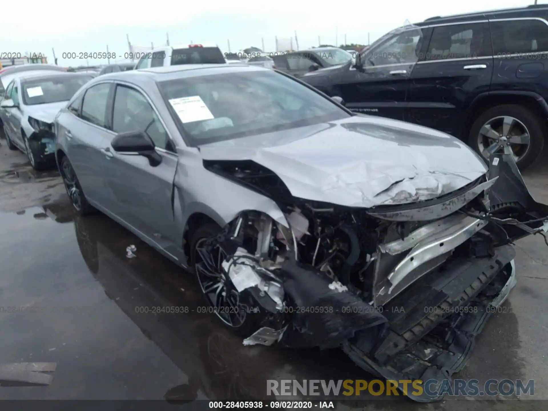 1 Photograph of a damaged car 4T1BZ1FB6KU024100 TOYOTA AVALON 2019