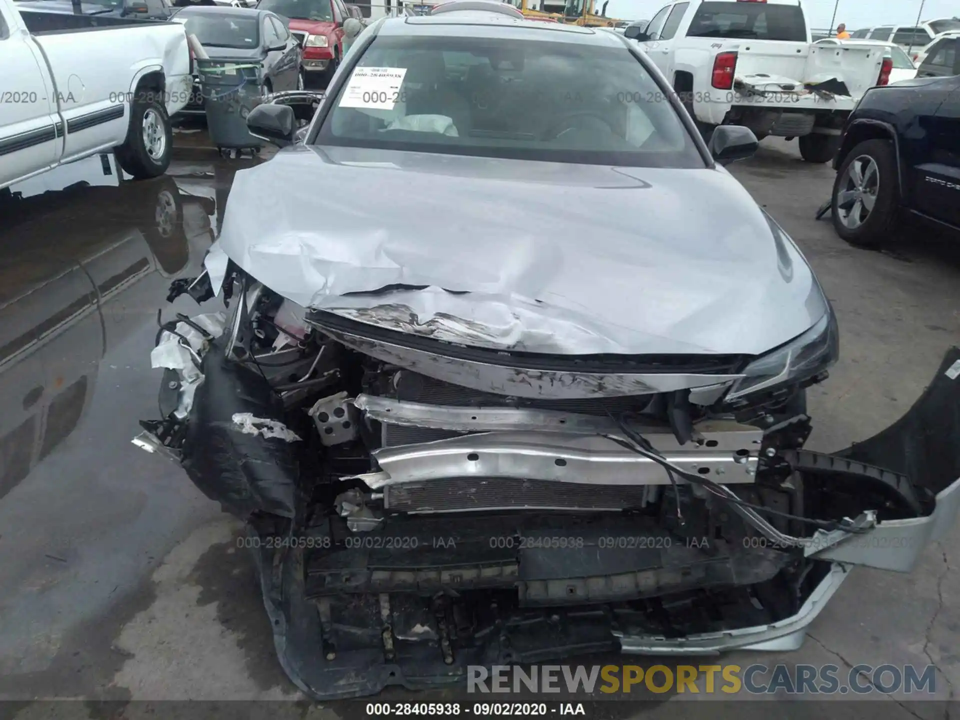 6 Photograph of a damaged car 4T1BZ1FB6KU024100 TOYOTA AVALON 2019