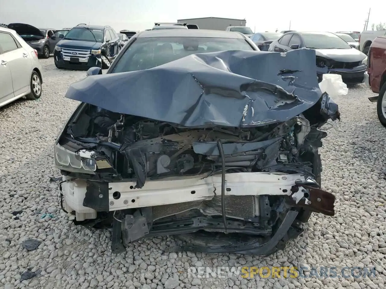 5 Photograph of a damaged car 4T1BZ1FB6KU028700 TOYOTA AVALON 2019