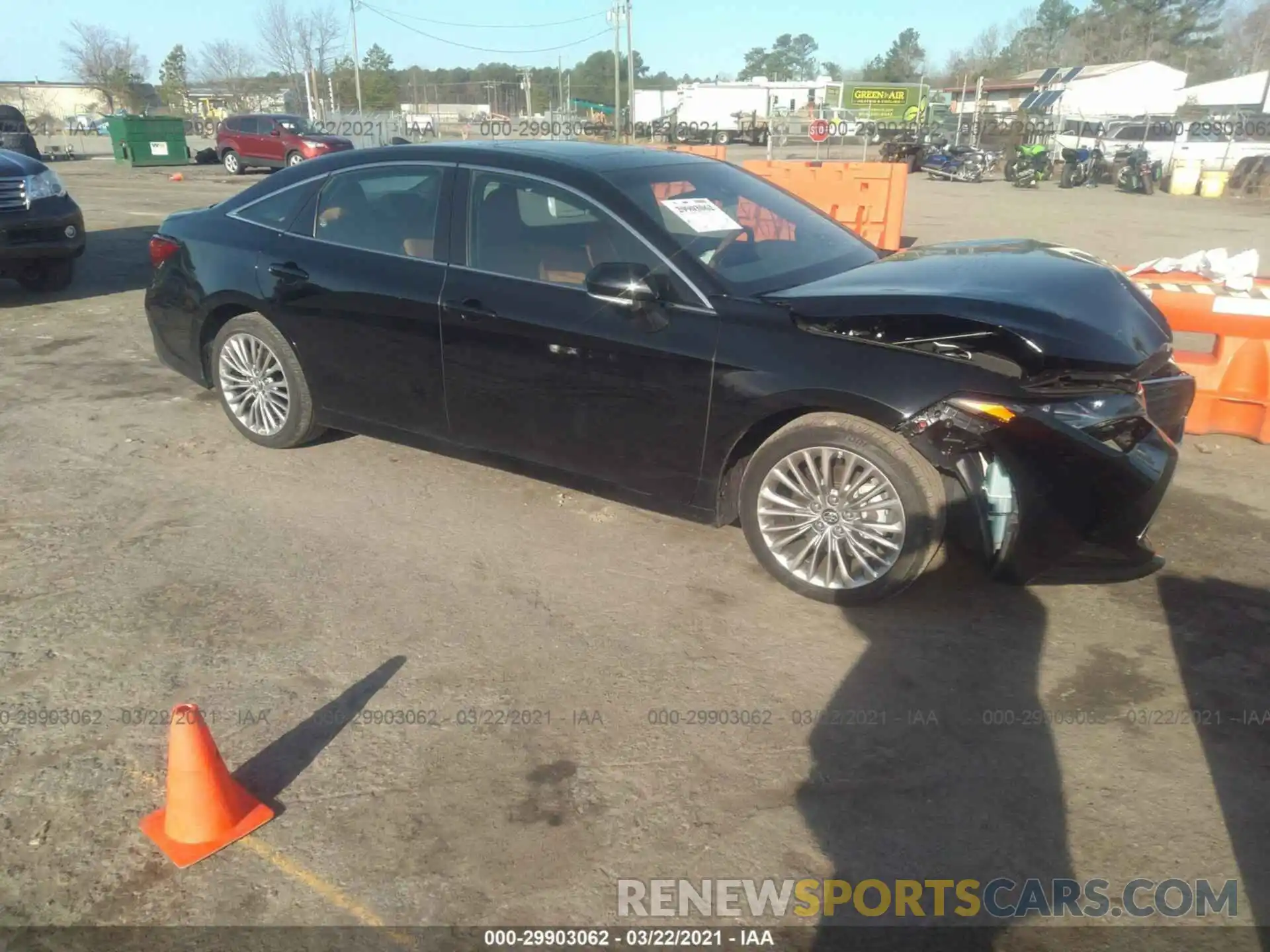 1 Photograph of a damaged car 4T1BZ1FB6KU032620 TOYOTA AVALON 2019