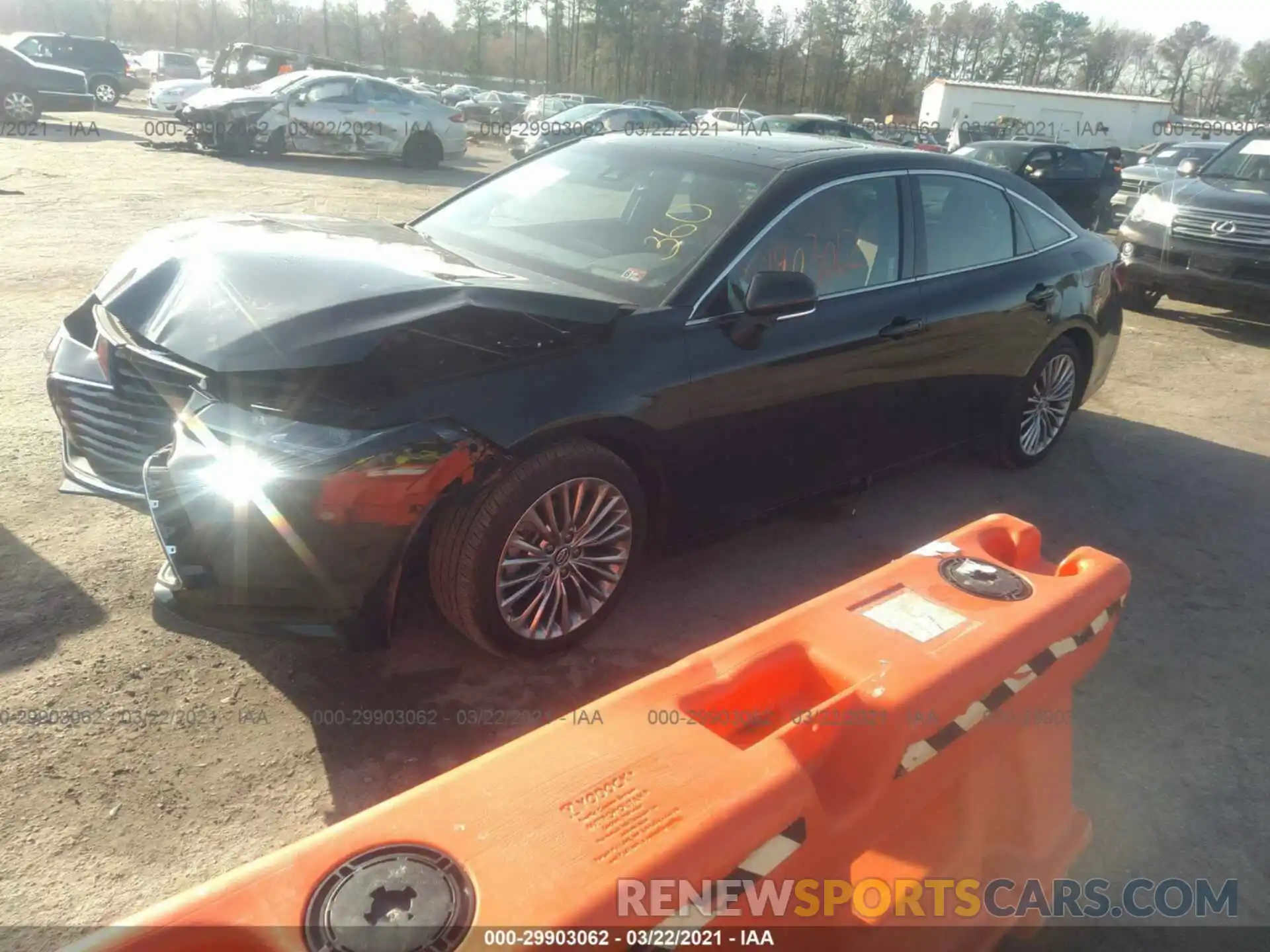 2 Photograph of a damaged car 4T1BZ1FB6KU032620 TOYOTA AVALON 2019