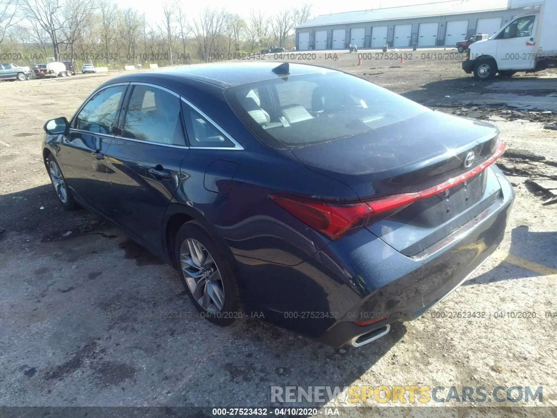 3 Photograph of a damaged car 4T1BZ1FB6KU032794 TOYOTA AVALON 2019