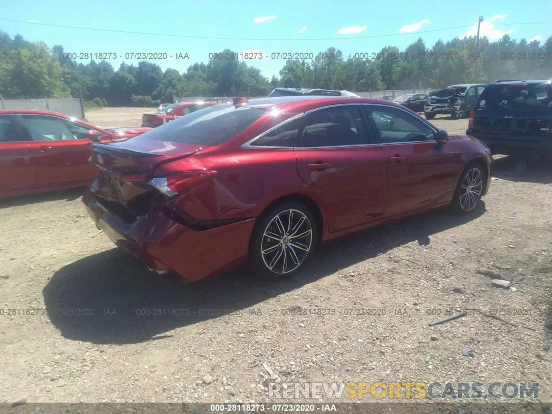 4 Photograph of a damaged car 4T1BZ1FB6KU034187 TOYOTA AVALON 2019