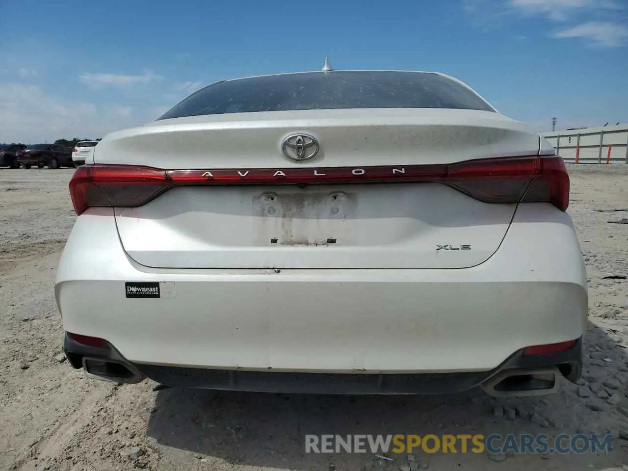6 Photograph of a damaged car 4T1BZ1FB7KU006611 TOYOTA AVALON 2019