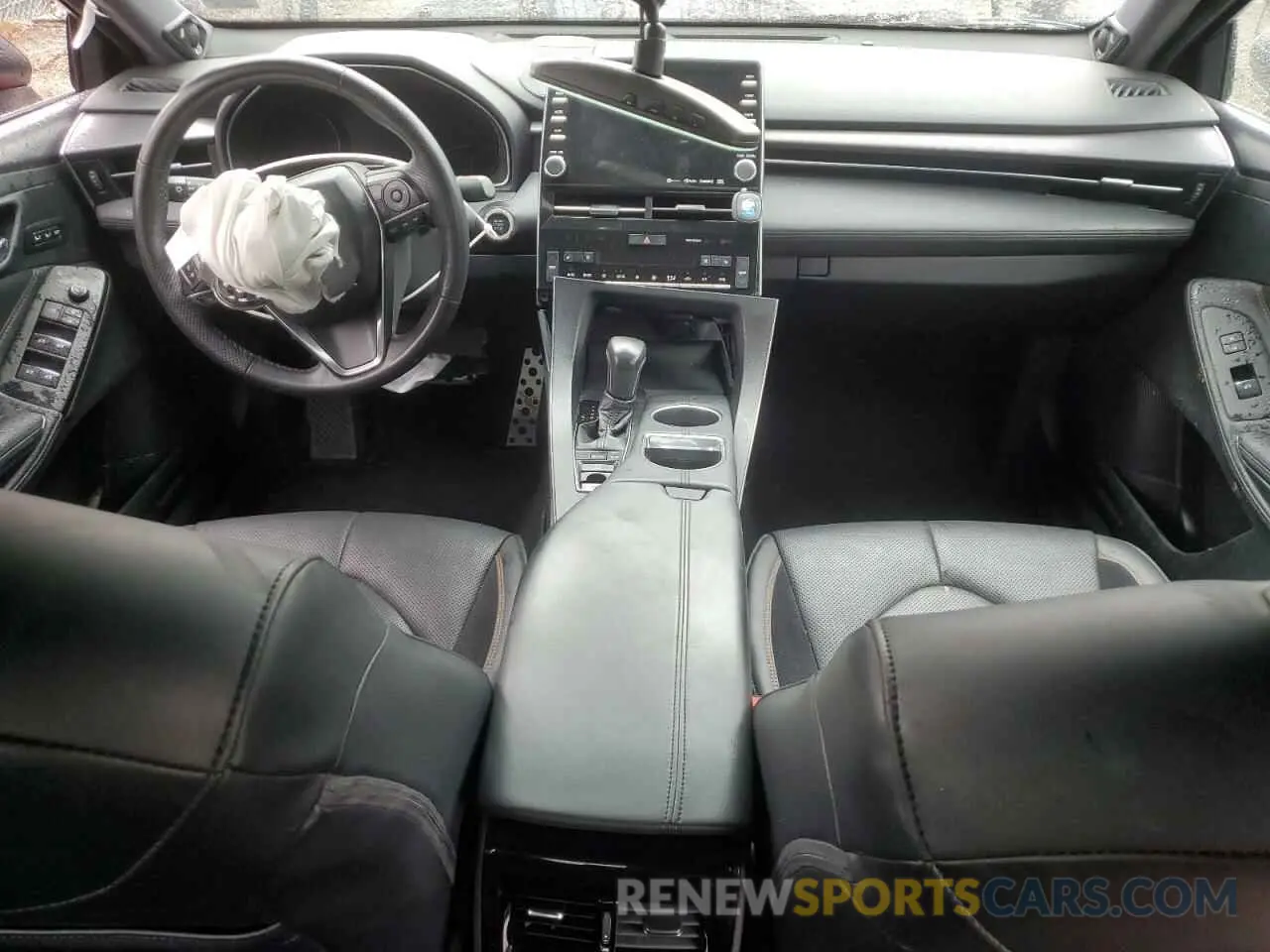 8 Photograph of a damaged car 4T1BZ1FB7KU011923 TOYOTA AVALON 2019
