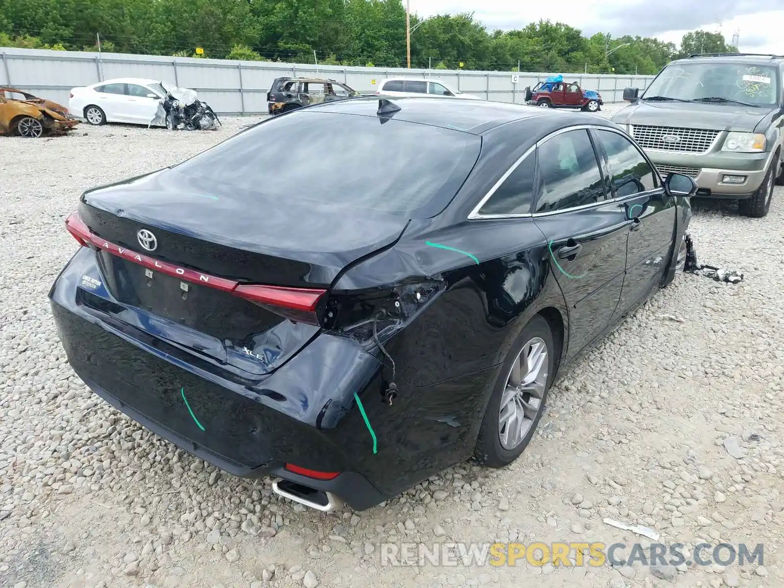 4 Photograph of a damaged car 4T1BZ1FB7KU018662 TOYOTA AVALON 2019