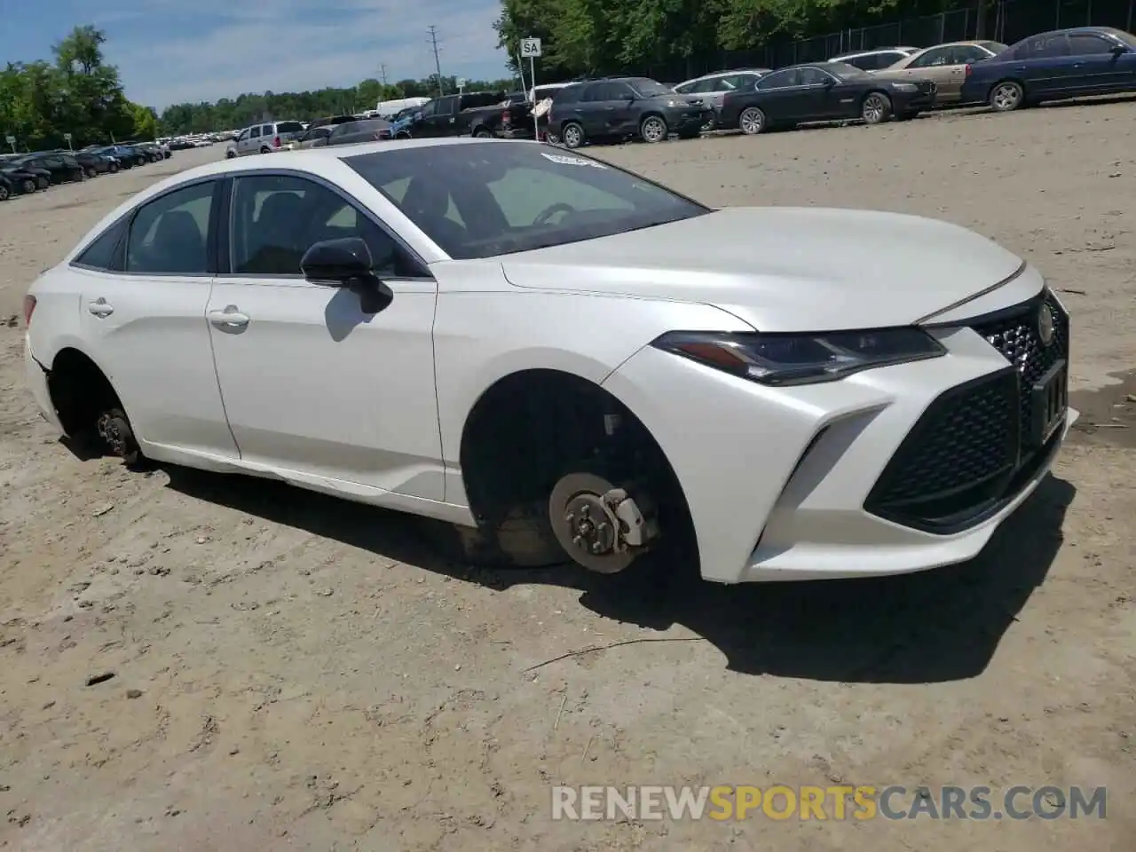 1 Photograph of a damaged car 4T1BZ1FB7KU020668 TOYOTA AVALON 2019