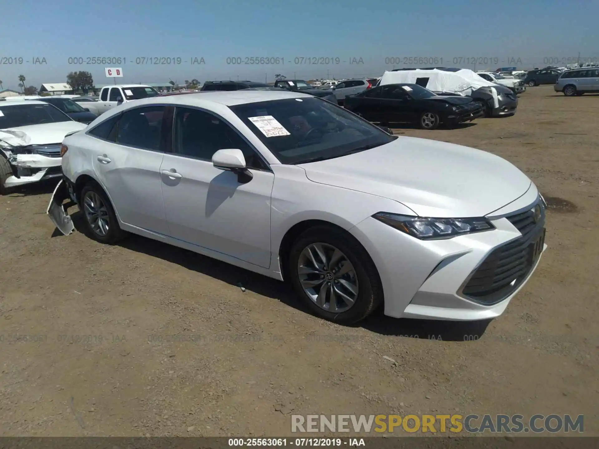 1 Photograph of a damaged car 4T1BZ1FB7KU020721 TOYOTA AVALON 2019