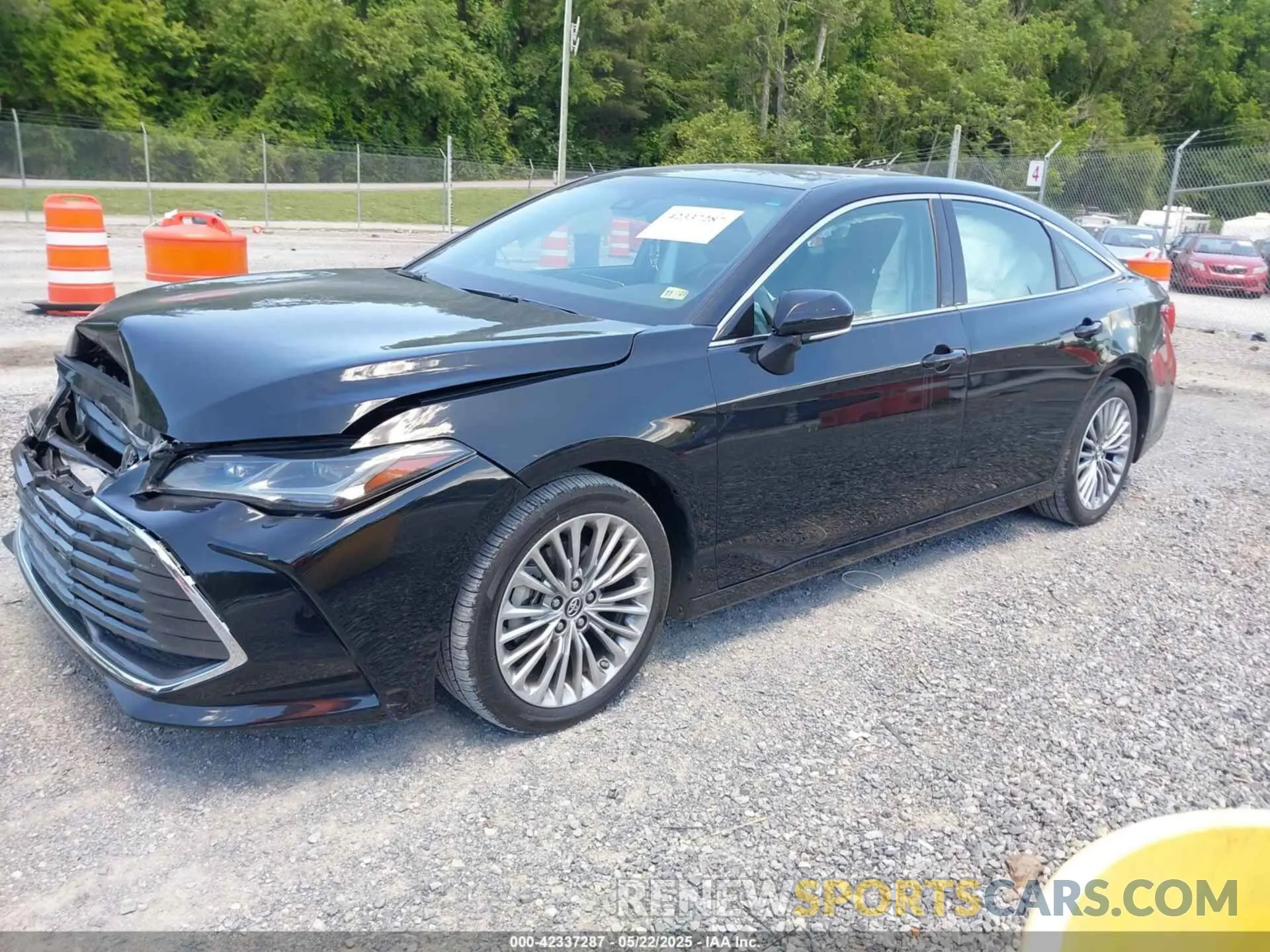 2 Photograph of a damaged car 4T1BZ1FB7KU028110 TOYOTA AVALON 2019