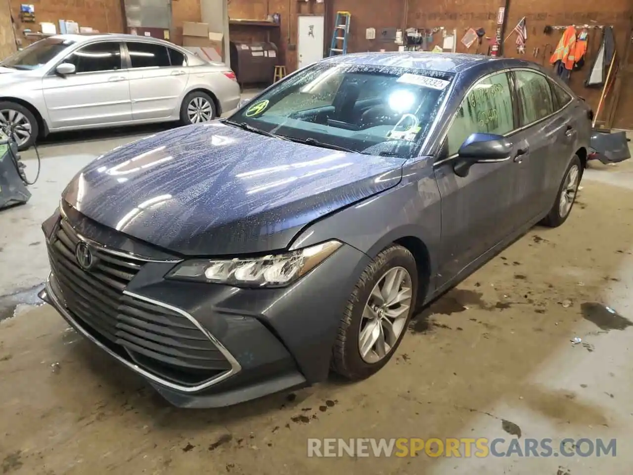 2 Photograph of a damaged car 4T1BZ1FB7KU029631 TOYOTA AVALON 2019