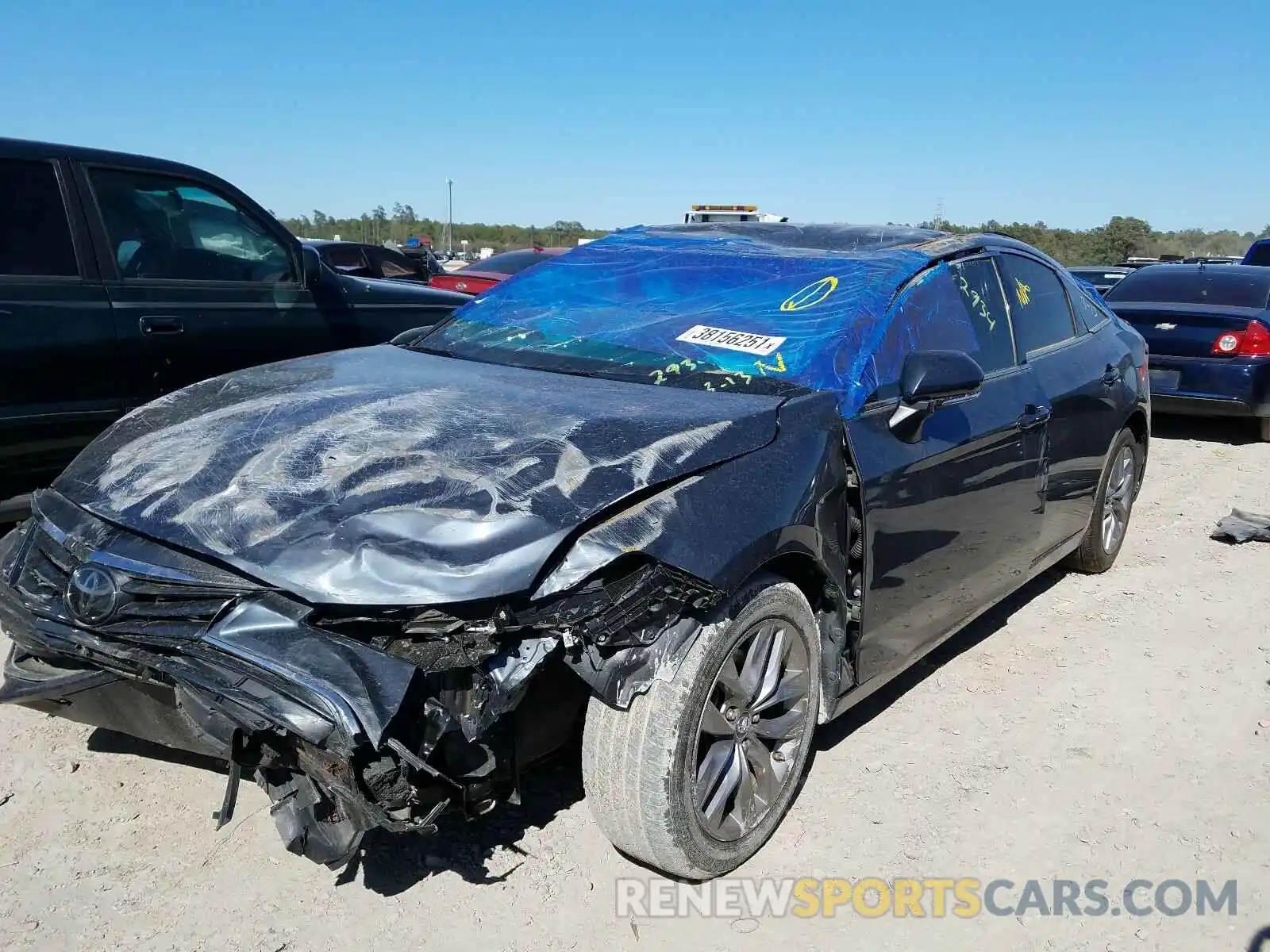 2 Photograph of a damaged car 4T1BZ1FB7KU032934 TOYOTA AVALON 2019