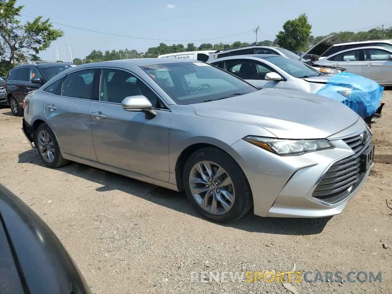 4 Photograph of a damaged car 4T1BZ1FB7KU033629 TOYOTA AVALON 2019
