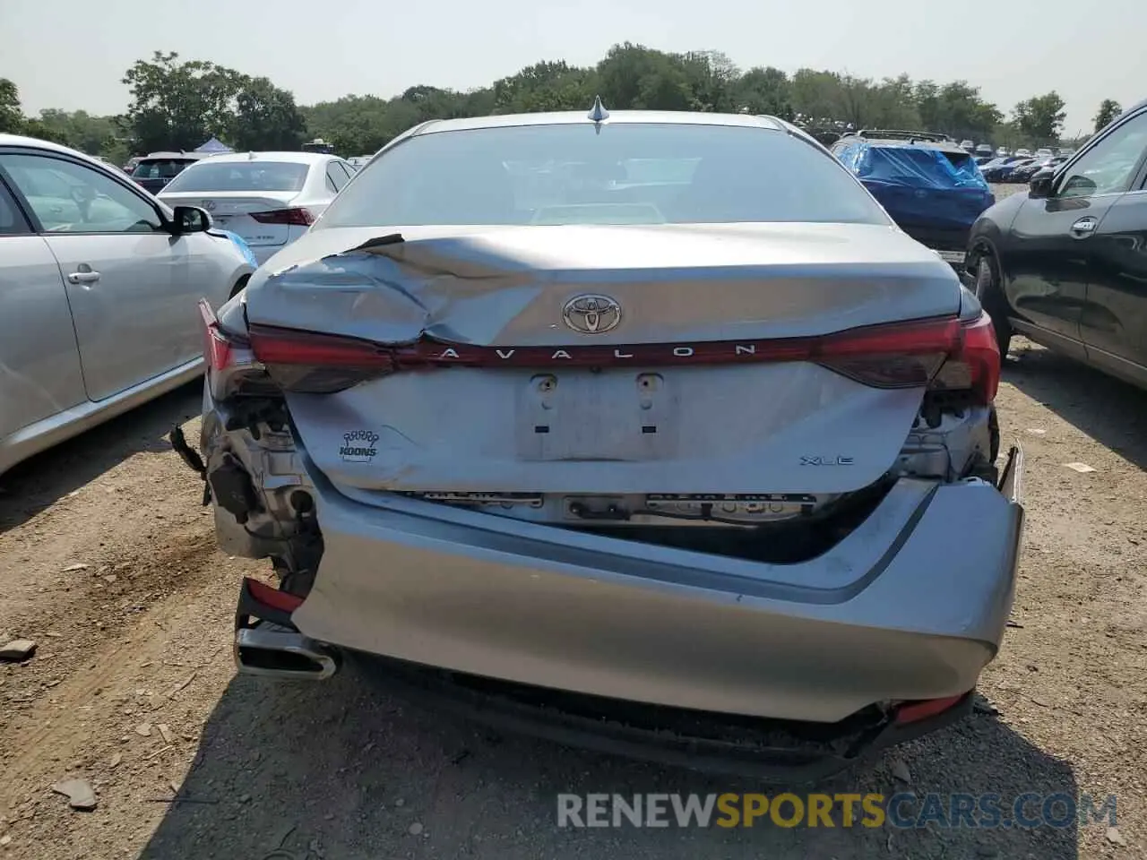 6 Photograph of a damaged car 4T1BZ1FB7KU033629 TOYOTA AVALON 2019