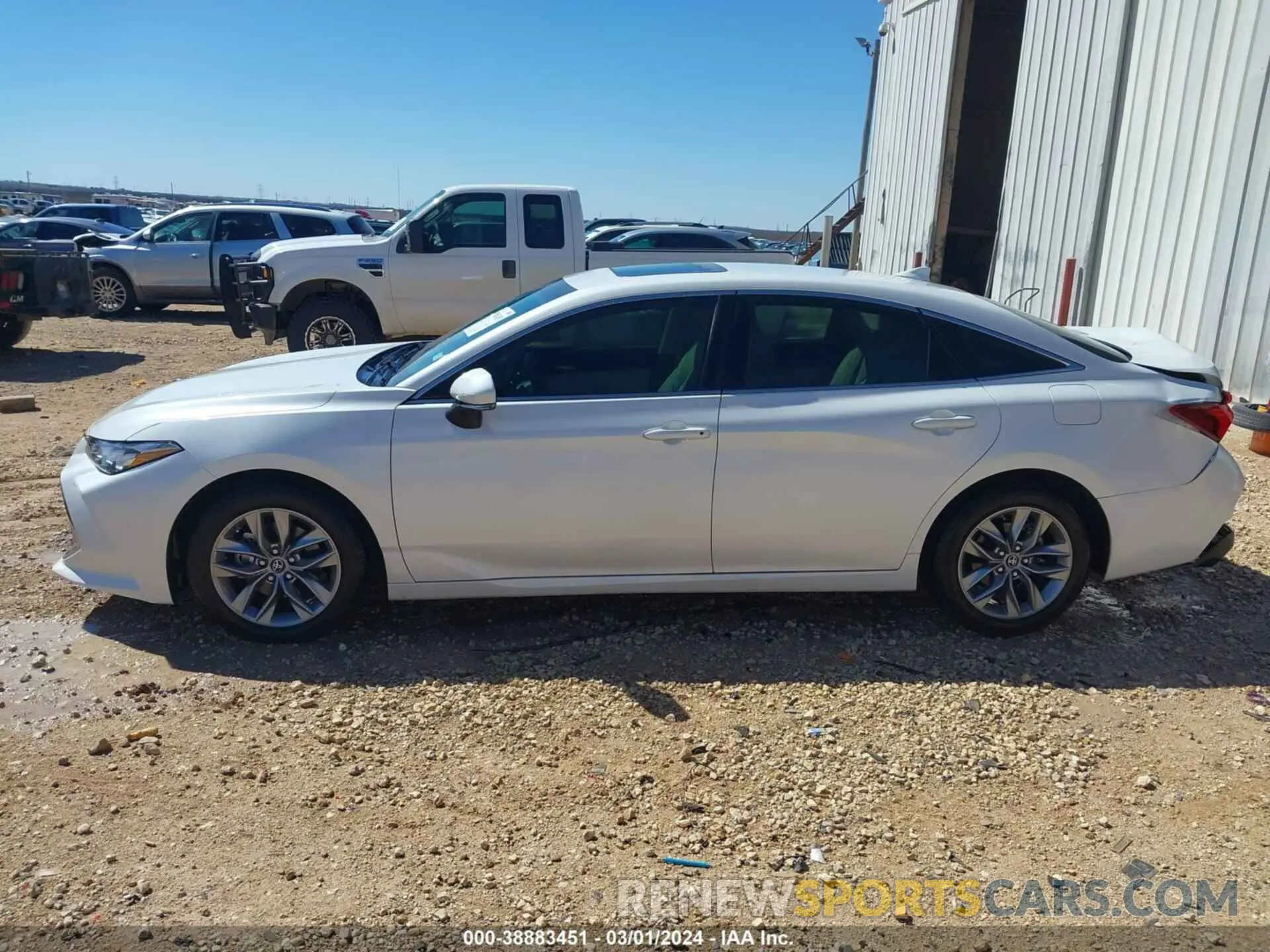 14 Photograph of a damaged car 4T1BZ1FB7KU035901 TOYOTA AVALON 2019