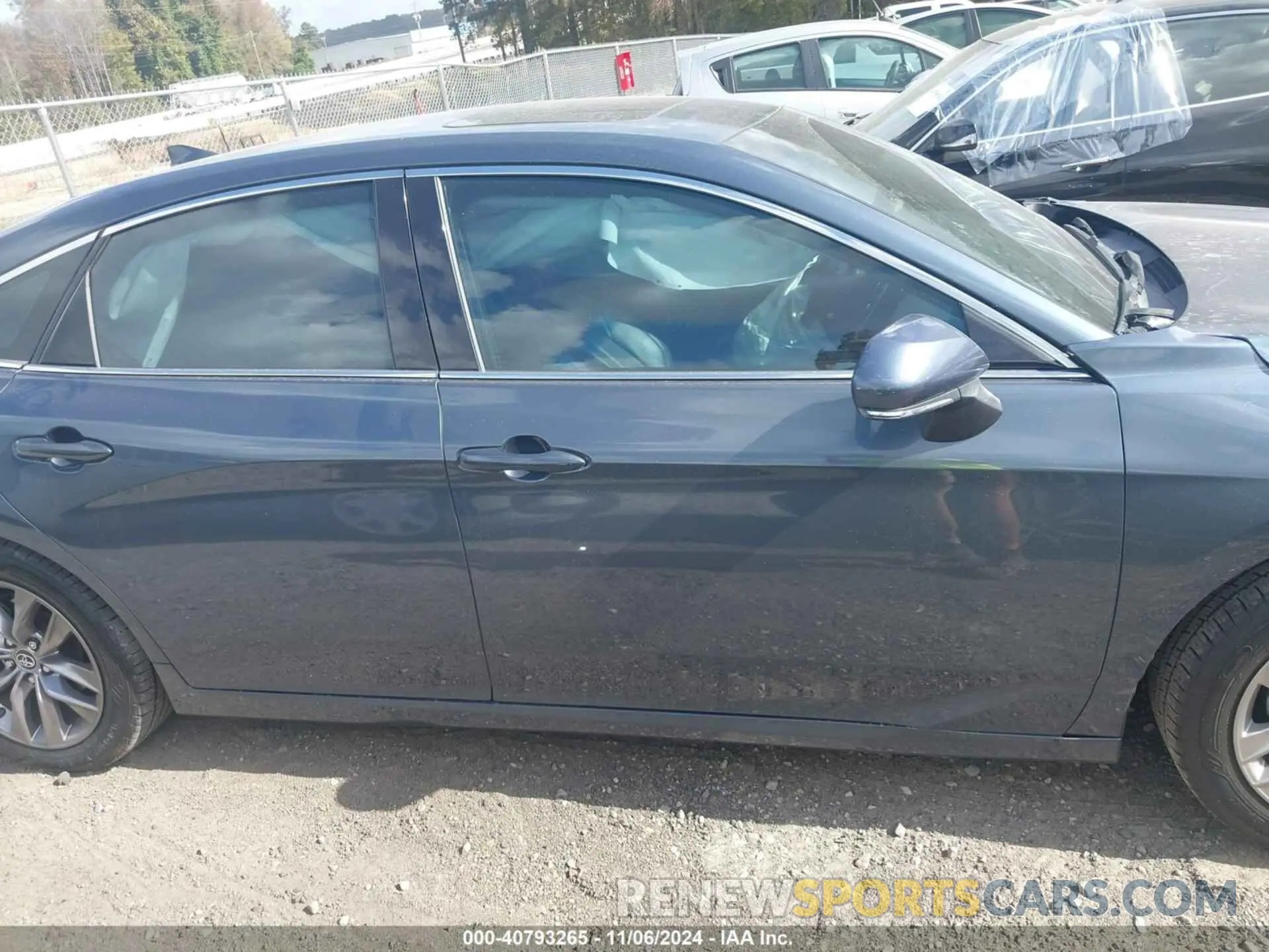 13 Photograph of a damaged car 4T1BZ1FB8KU003569 TOYOTA AVALON 2019