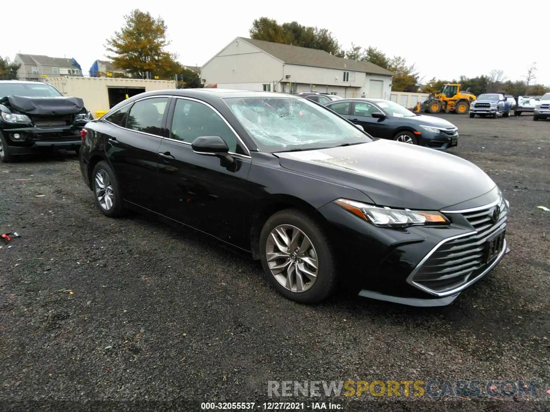 1 Photograph of a damaged car 4T1BZ1FB8KU004155 TOYOTA AVALON 2019