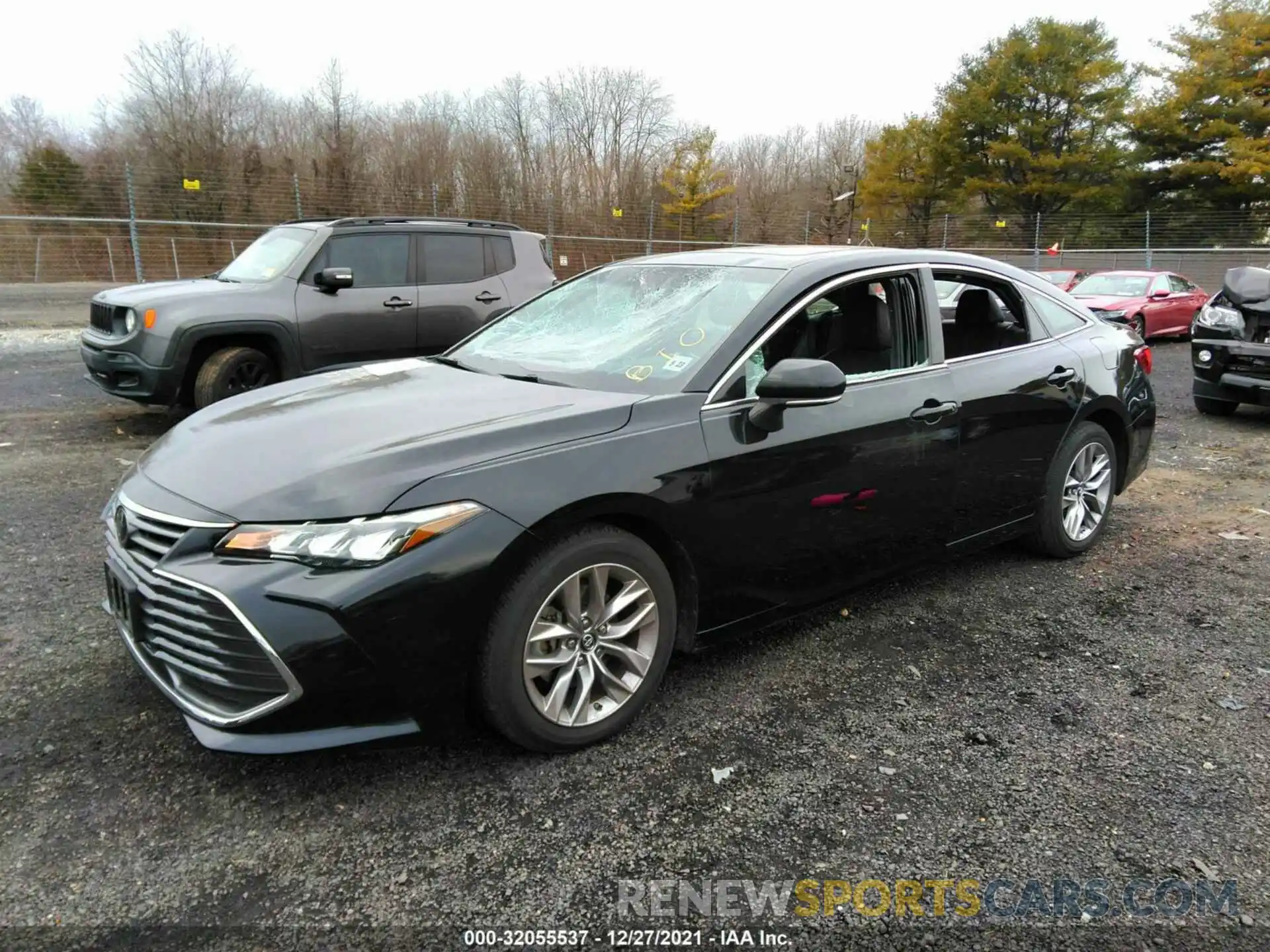 2 Photograph of a damaged car 4T1BZ1FB8KU004155 TOYOTA AVALON 2019