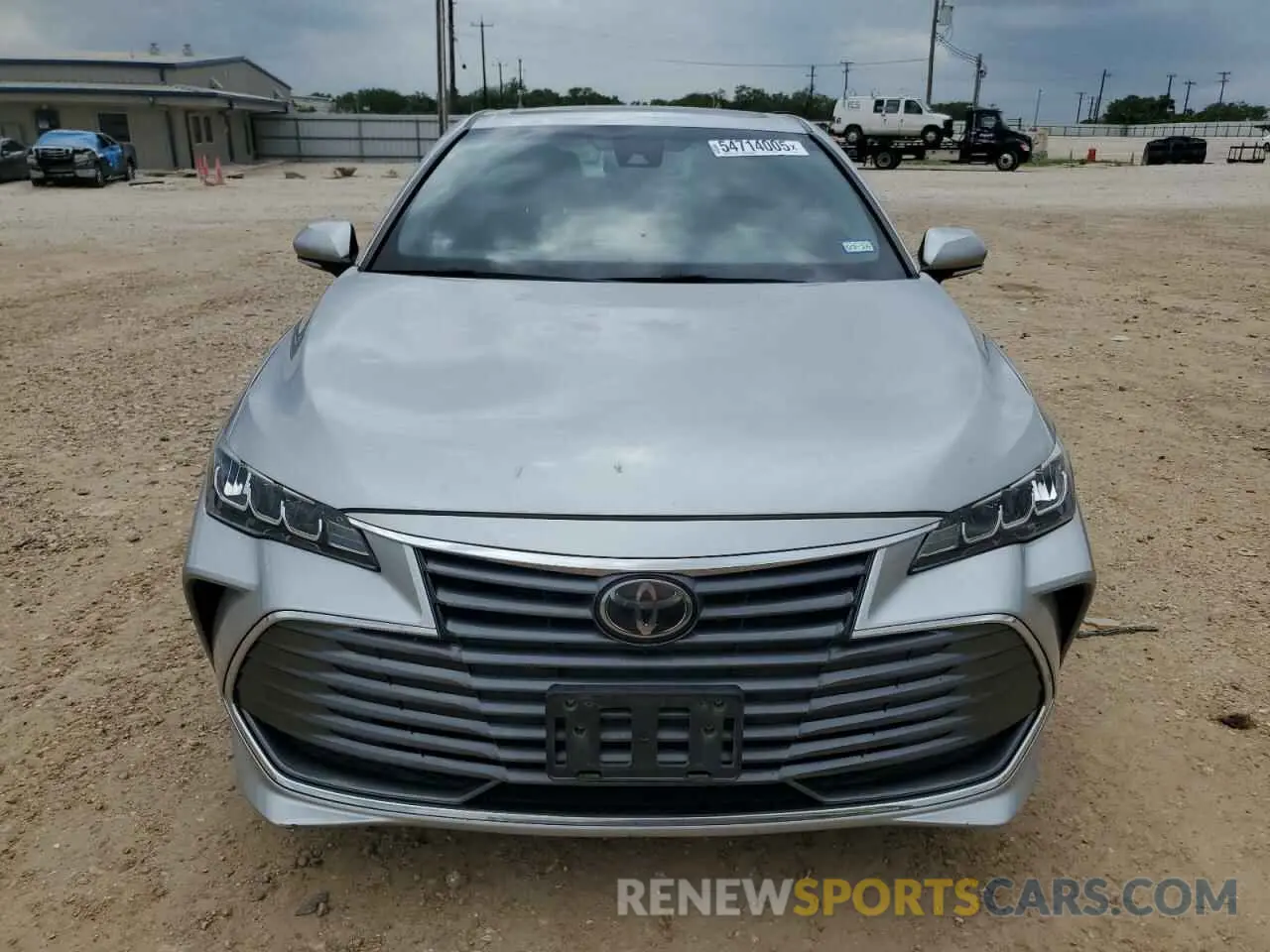 5 Photograph of a damaged car 4T1BZ1FB8KU005001 TOYOTA AVALON 2019