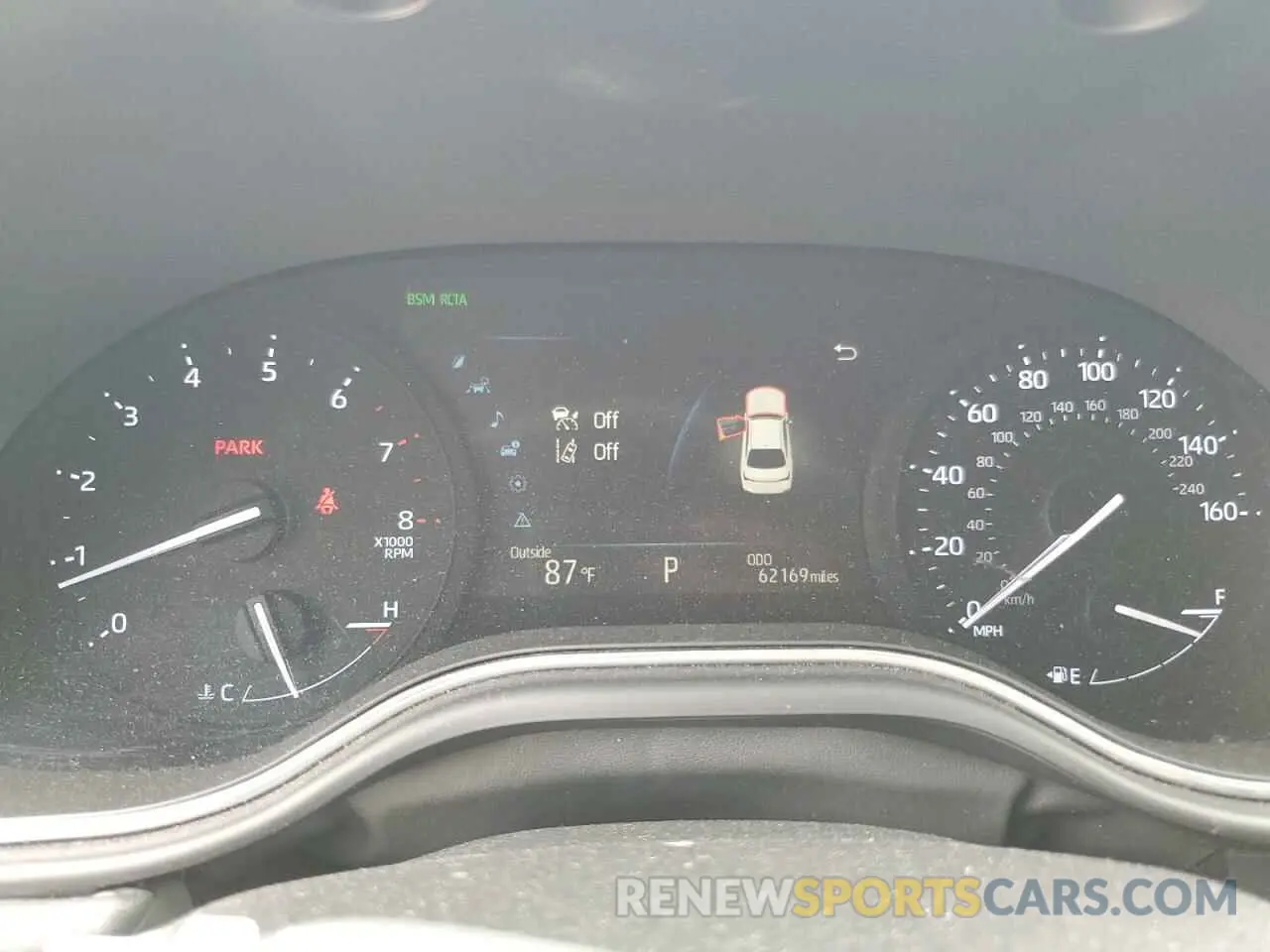9 Photograph of a damaged car 4T1BZ1FB8KU005001 TOYOTA AVALON 2019