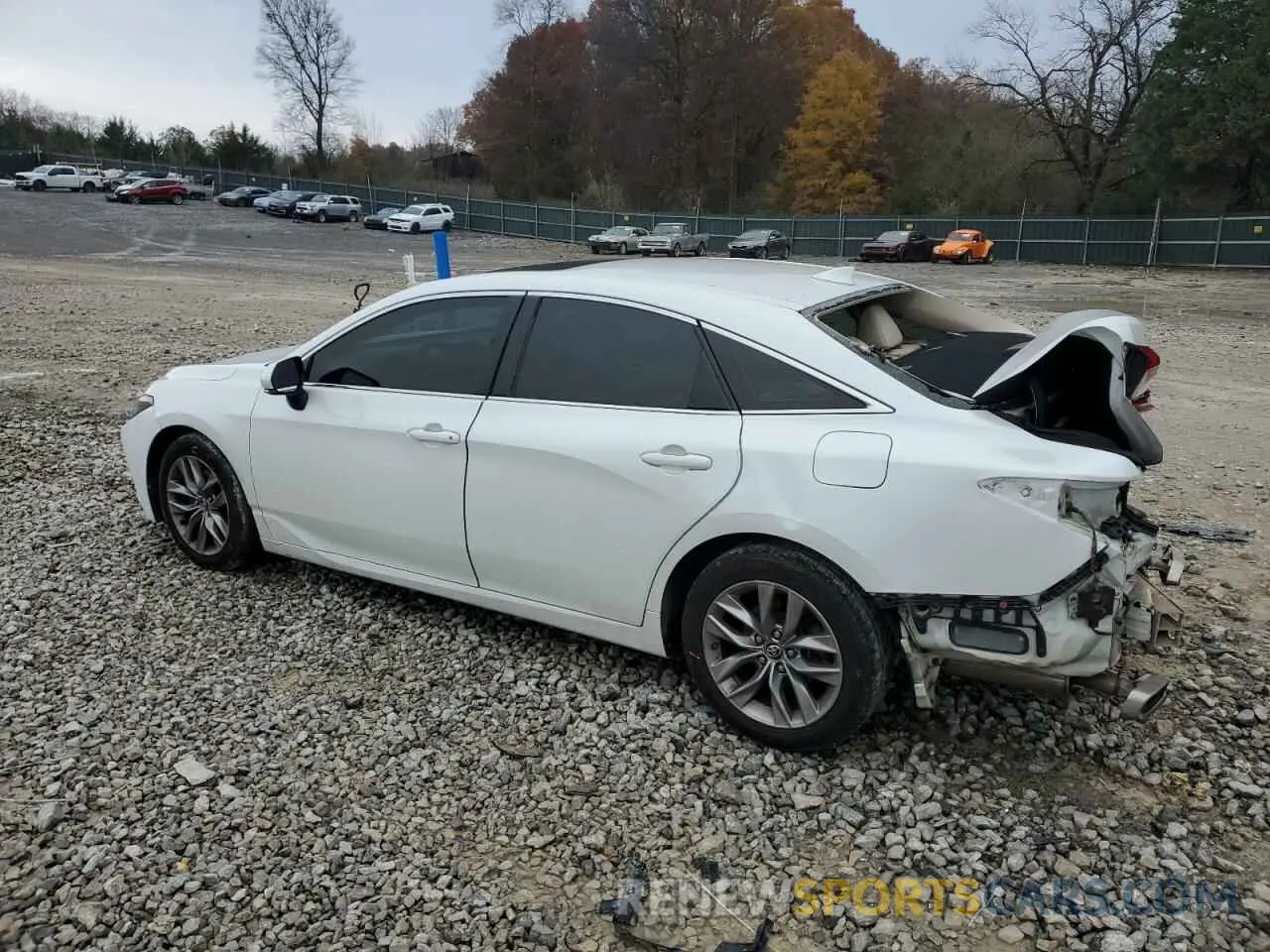 2 Photograph of a damaged car 4T1BZ1FB8KU011459 TOYOTA AVALON 2019