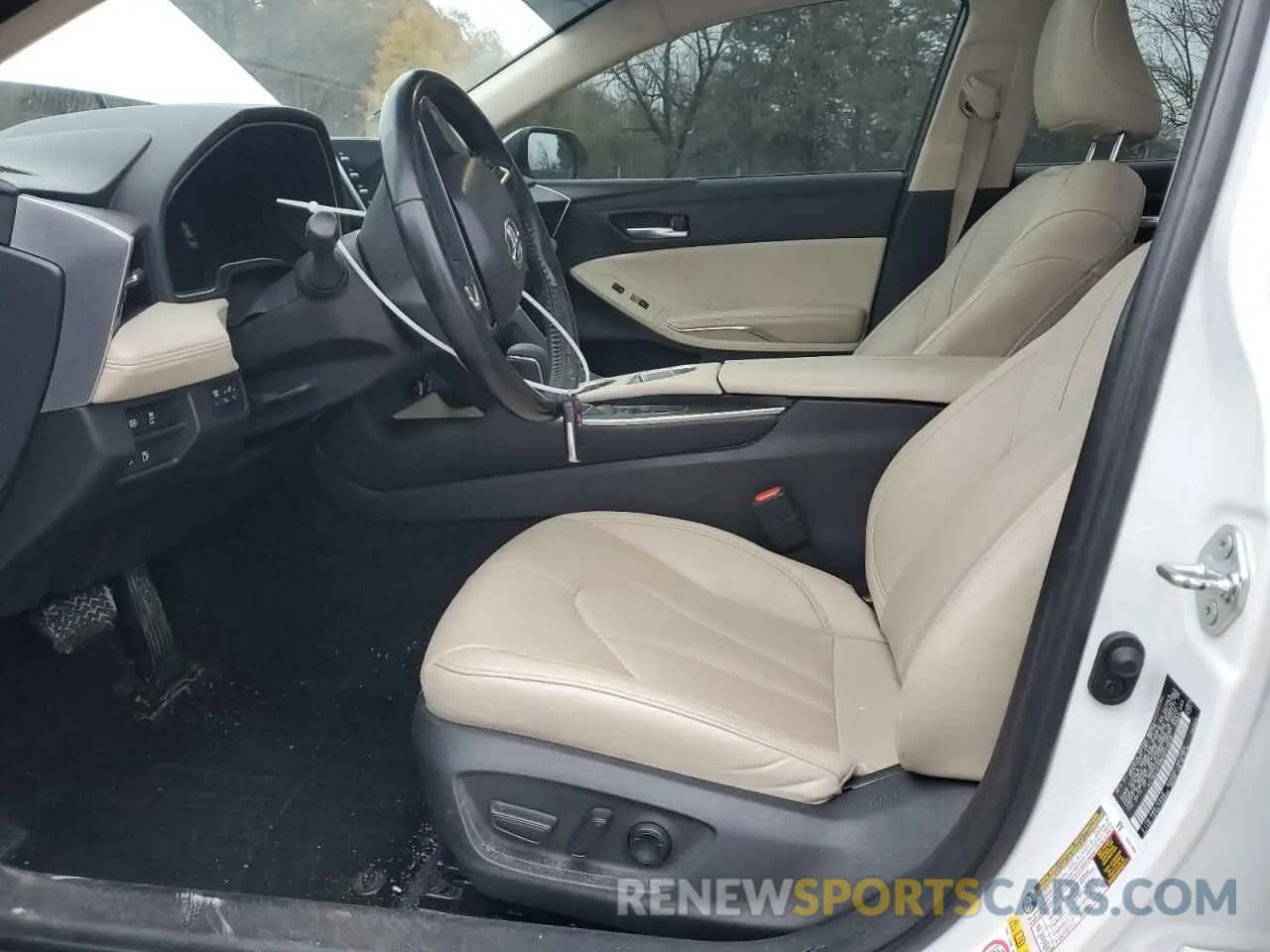 7 Photograph of a damaged car 4T1BZ1FB8KU011459 TOYOTA AVALON 2019