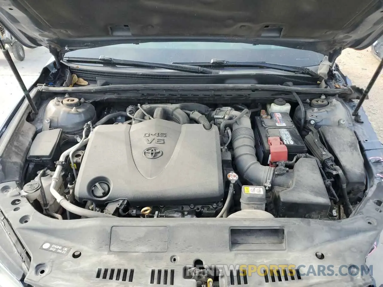 11 Photograph of a damaged car 4T1BZ1FB8KU011543 TOYOTA AVALON 2019