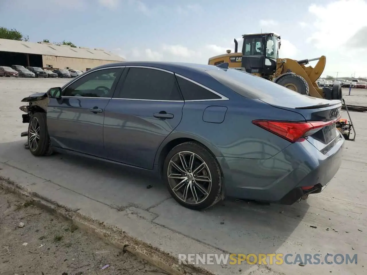 2 Photograph of a damaged car 4T1BZ1FB8KU011543 TOYOTA AVALON 2019