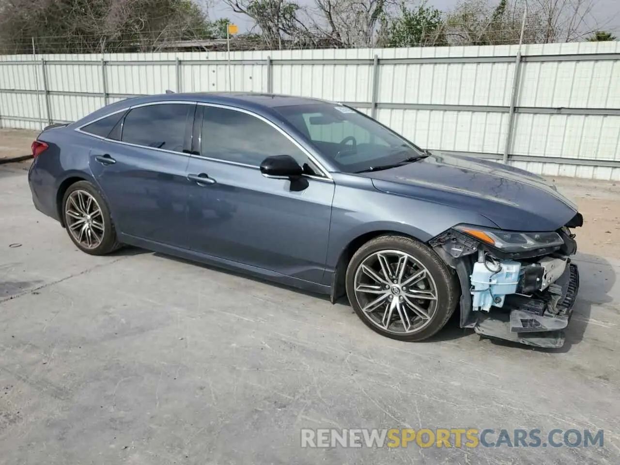 4 Photograph of a damaged car 4T1BZ1FB8KU011543 TOYOTA AVALON 2019