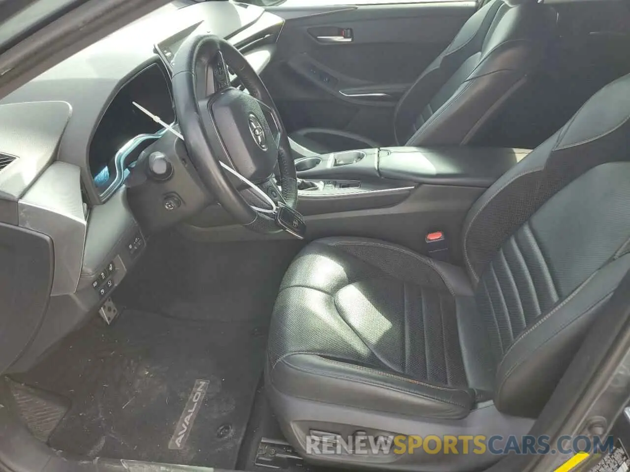 7 Photograph of a damaged car 4T1BZ1FB8KU011543 TOYOTA AVALON 2019