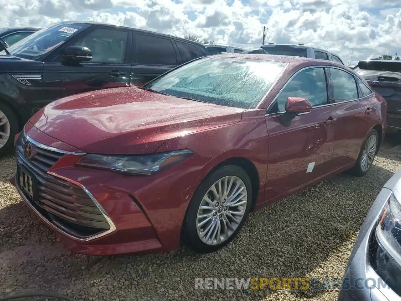 1 Photograph of a damaged car 4T1BZ1FB8KU013017 TOYOTA AVALON 2019