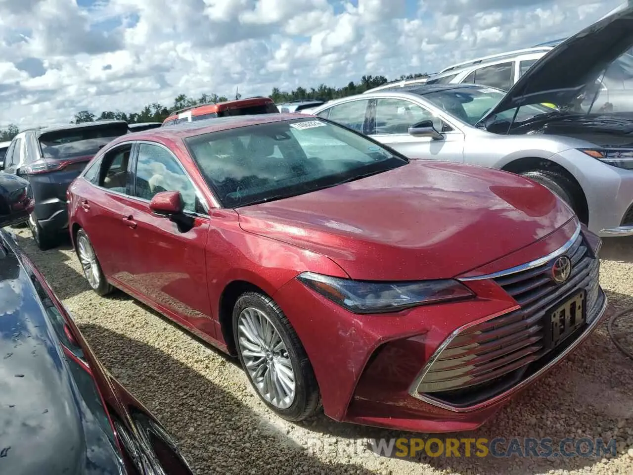 4 Photograph of a damaged car 4T1BZ1FB8KU013017 TOYOTA AVALON 2019