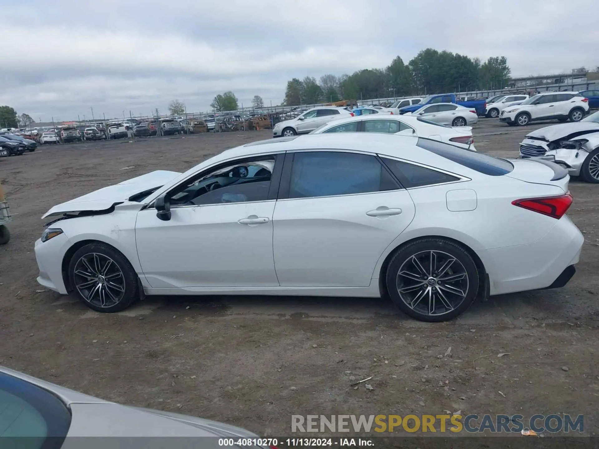 14 Photograph of a damaged car 4T1BZ1FB8KU017343 TOYOTA AVALON 2019