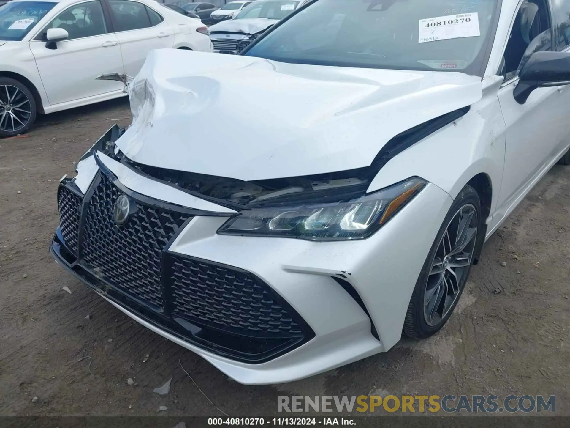 19 Photograph of a damaged car 4T1BZ1FB8KU017343 TOYOTA AVALON 2019