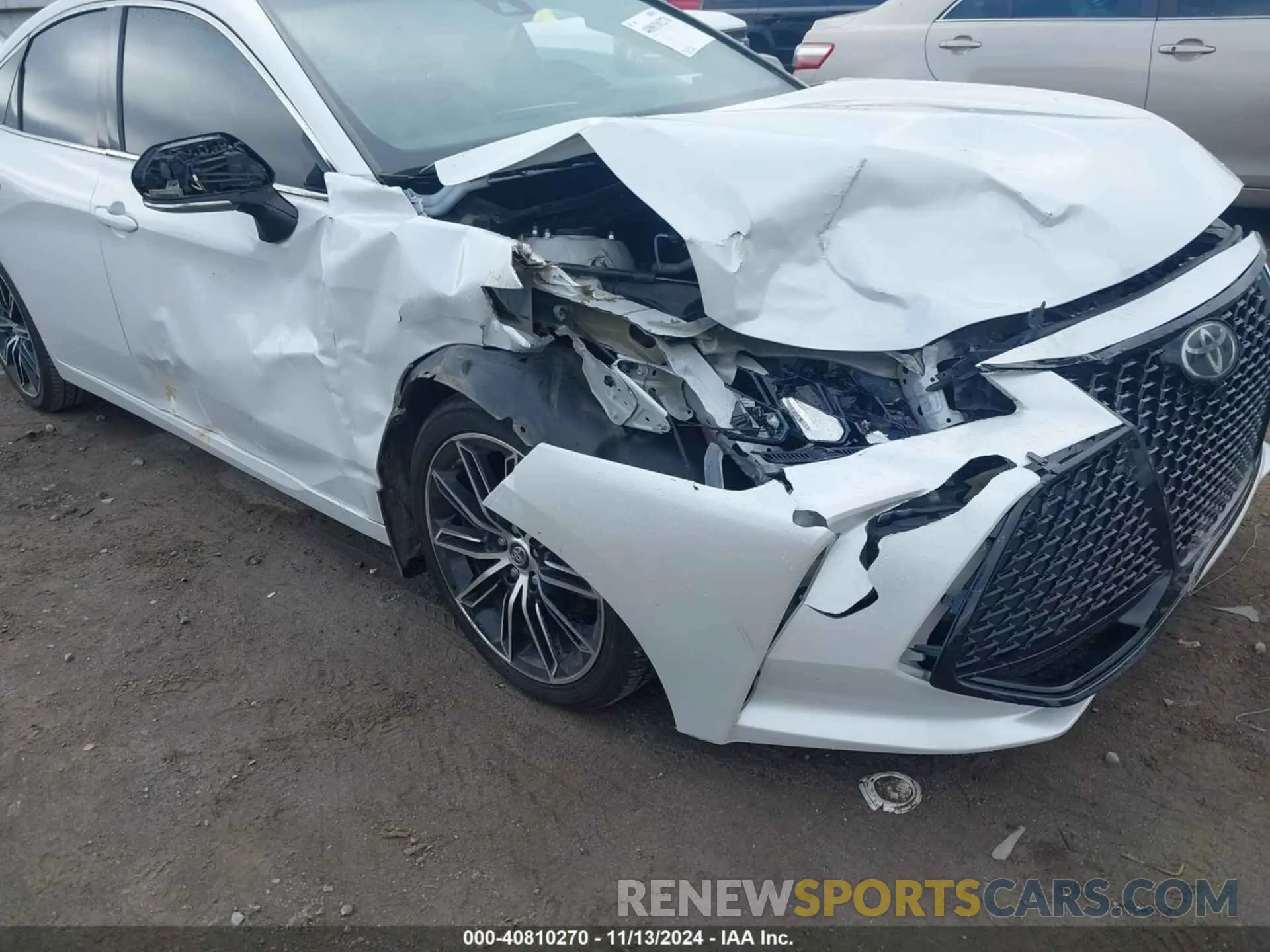 6 Photograph of a damaged car 4T1BZ1FB8KU017343 TOYOTA AVALON 2019