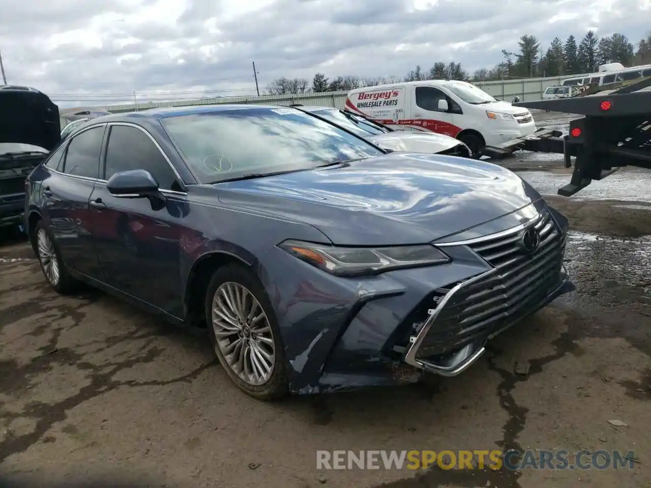 1 Photograph of a damaged car 4T1BZ1FB8KU018878 TOYOTA AVALON 2019