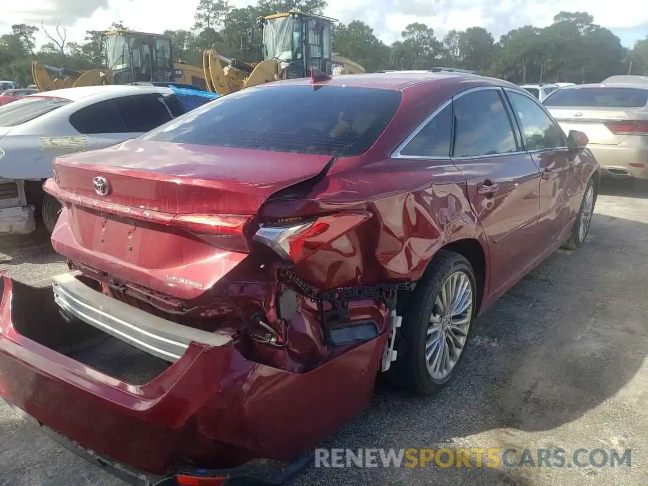 4 Photograph of a damaged car 4T1BZ1FB8KU023899 TOYOTA AVALON 2019