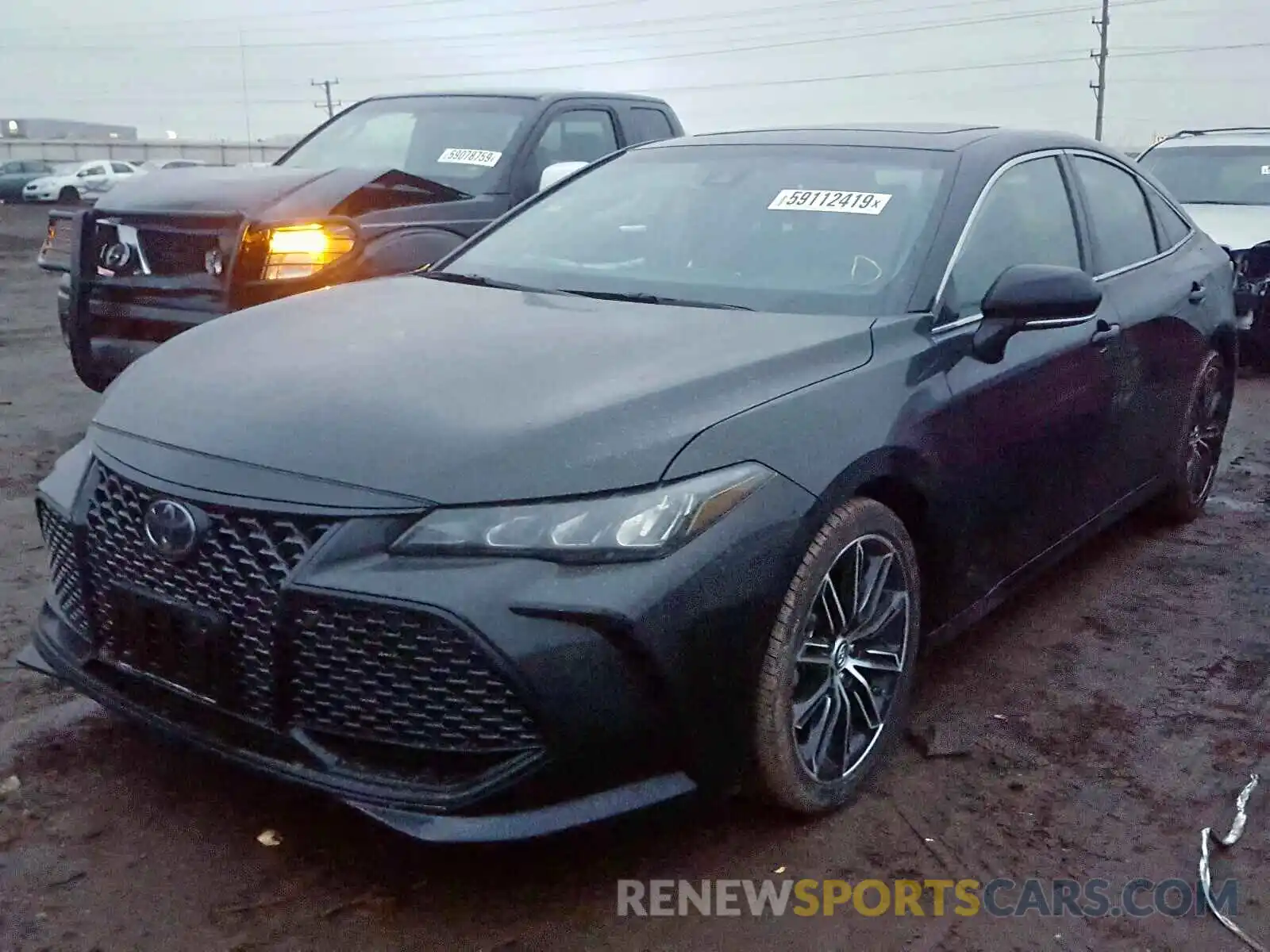 2 Photograph of a damaged car 4T1BZ1FB8KU032943 TOYOTA AVALON 2019