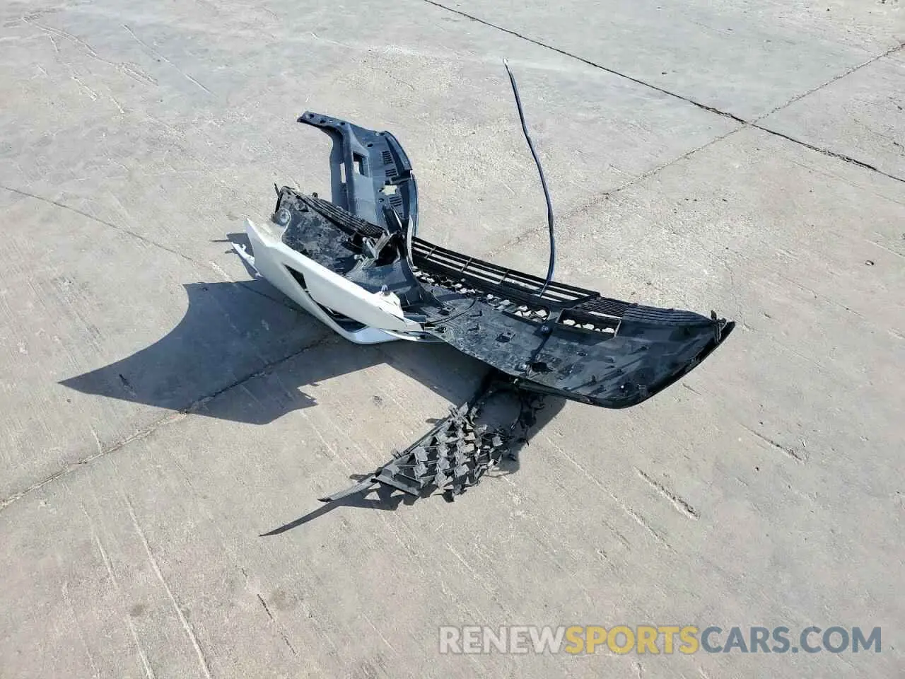 14 Photograph of a damaged car 4T1BZ1FB8KU033798 TOYOTA AVALON 2019