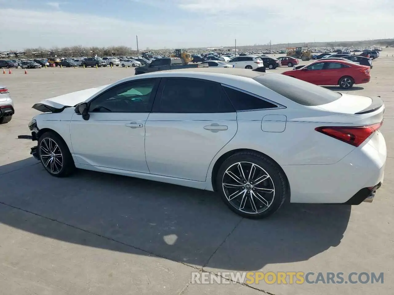 2 Photograph of a damaged car 4T1BZ1FB8KU033798 TOYOTA AVALON 2019