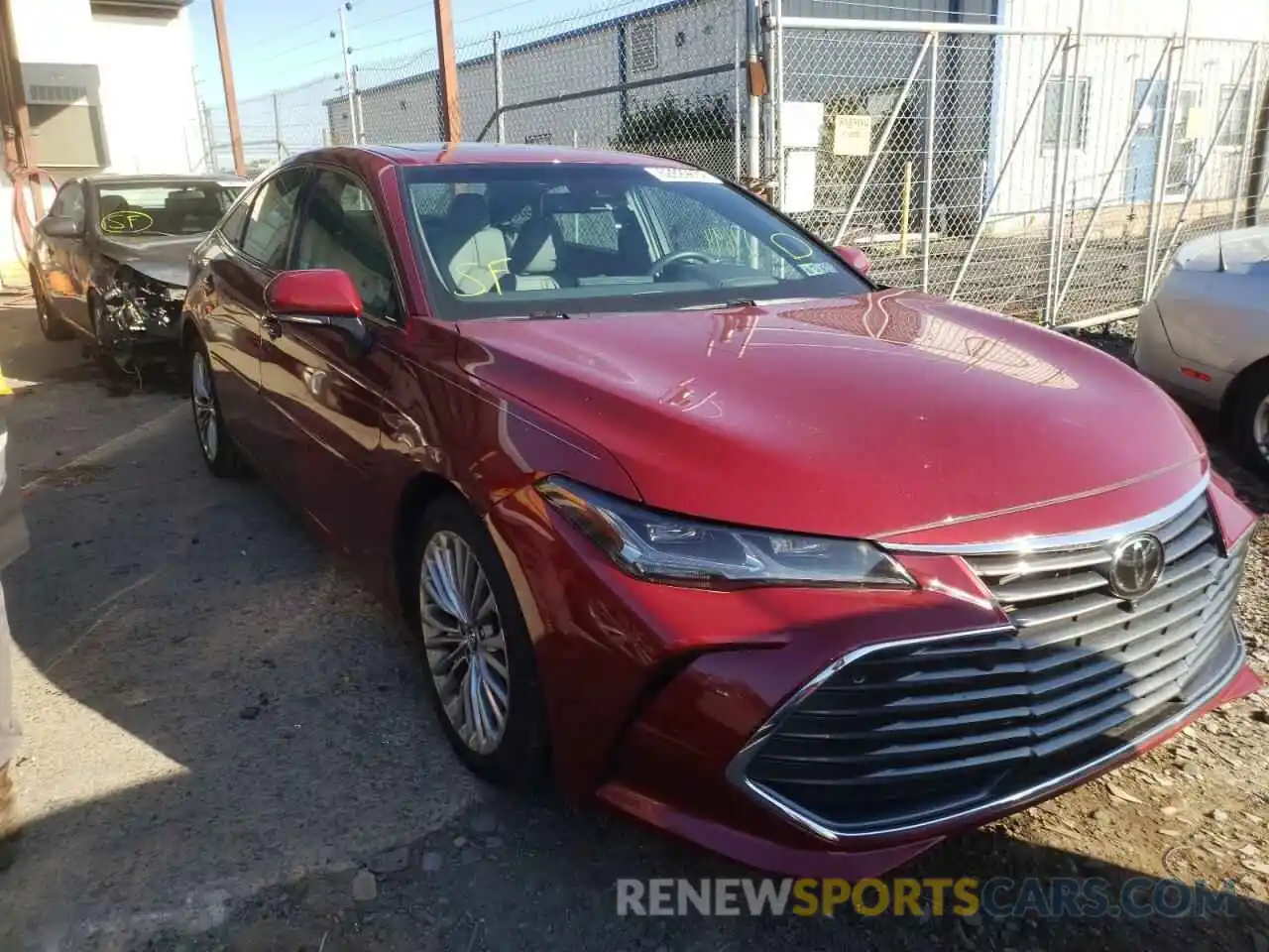 1 Photograph of a damaged car 4T1BZ1FB9KU001426 TOYOTA AVALON 2019