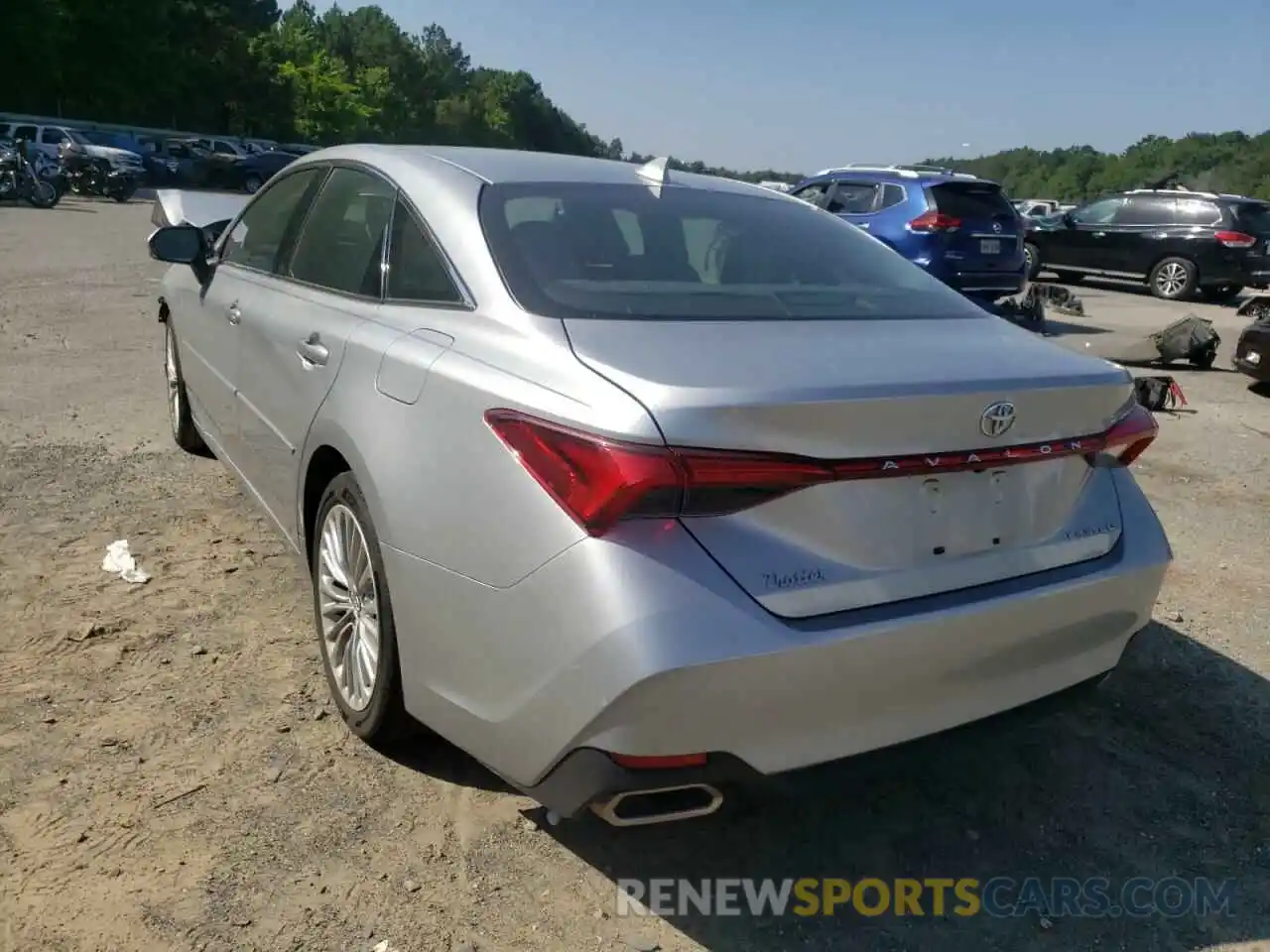 3 Photograph of a damaged car 4T1BZ1FB9KU009428 TOYOTA AVALON 2019