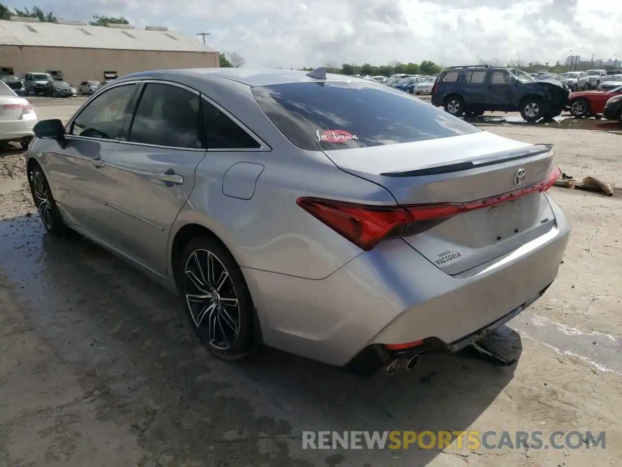 3 Photograph of a damaged car 4T1BZ1FB9KU018369 TOYOTA AVALON 2019