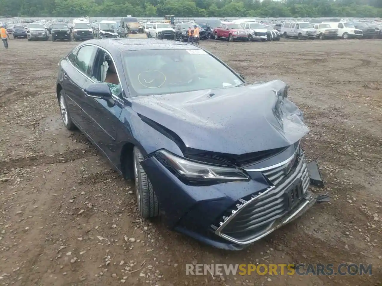 1 Photograph of a damaged car 4T1BZ1FB9KU019702 TOYOTA AVALON 2019