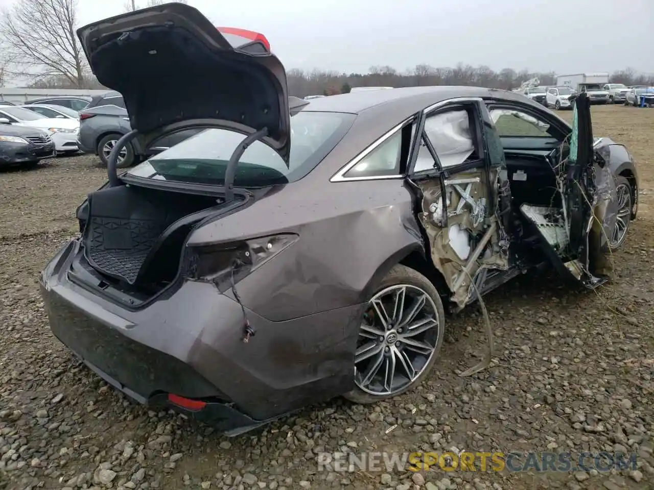 4 Photograph of a damaged car 4T1BZ1FB9KU021689 TOYOTA AVALON 2019