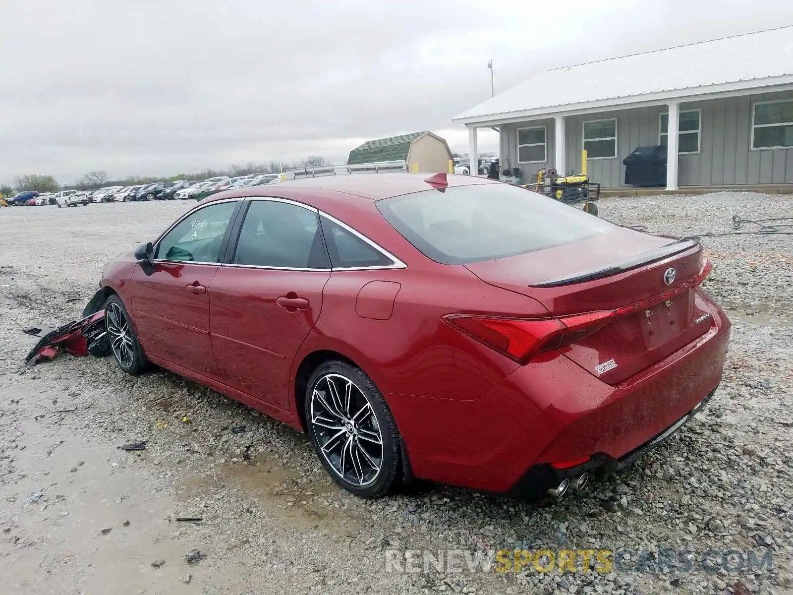 3 Photograph of a damaged car 4T1BZ1FB9KU026021 TOYOTA AVALON 2019