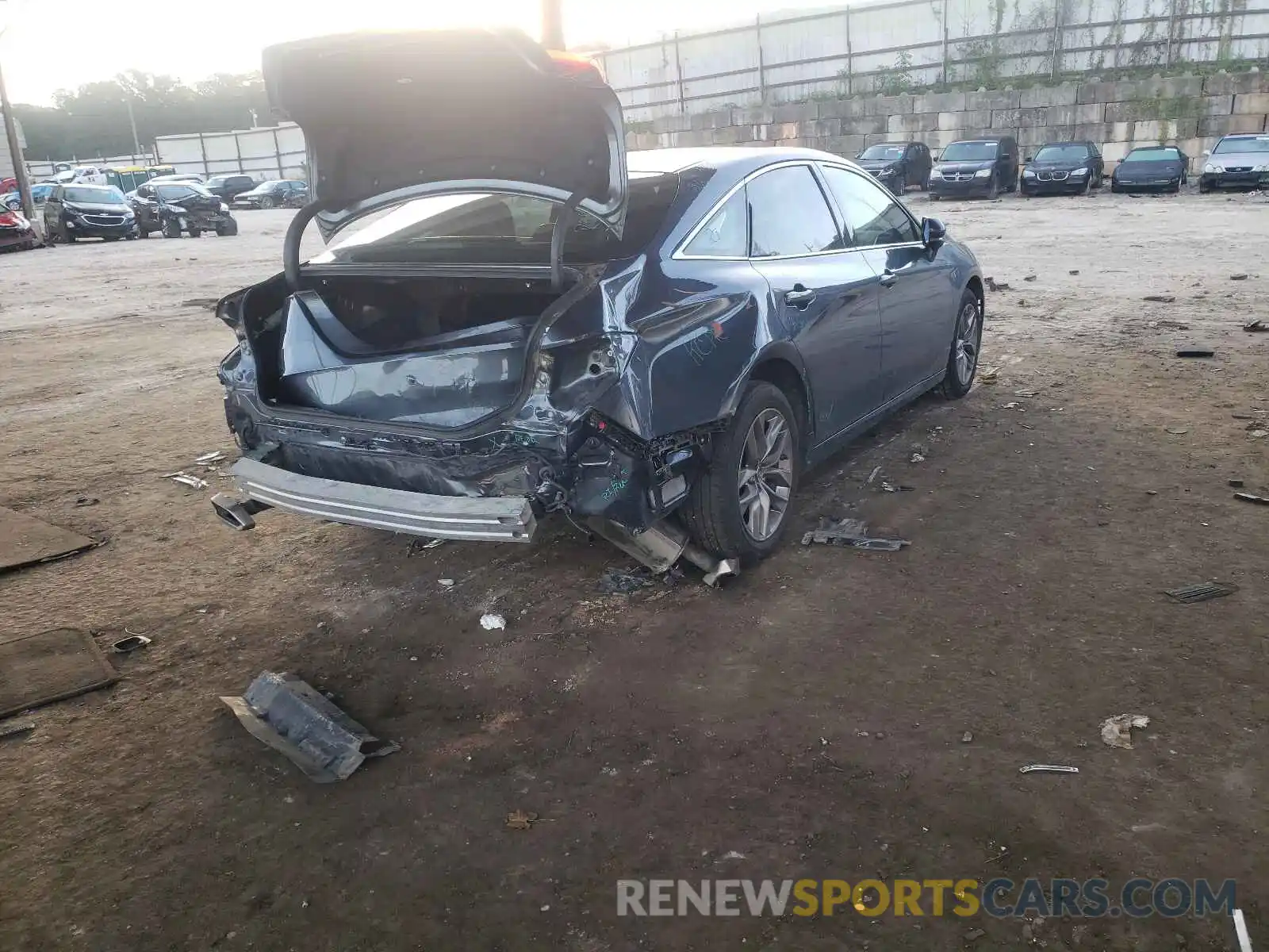 4 Photograph of a damaged car 4T1BZ1FB9KU029761 TOYOTA AVALON 2019