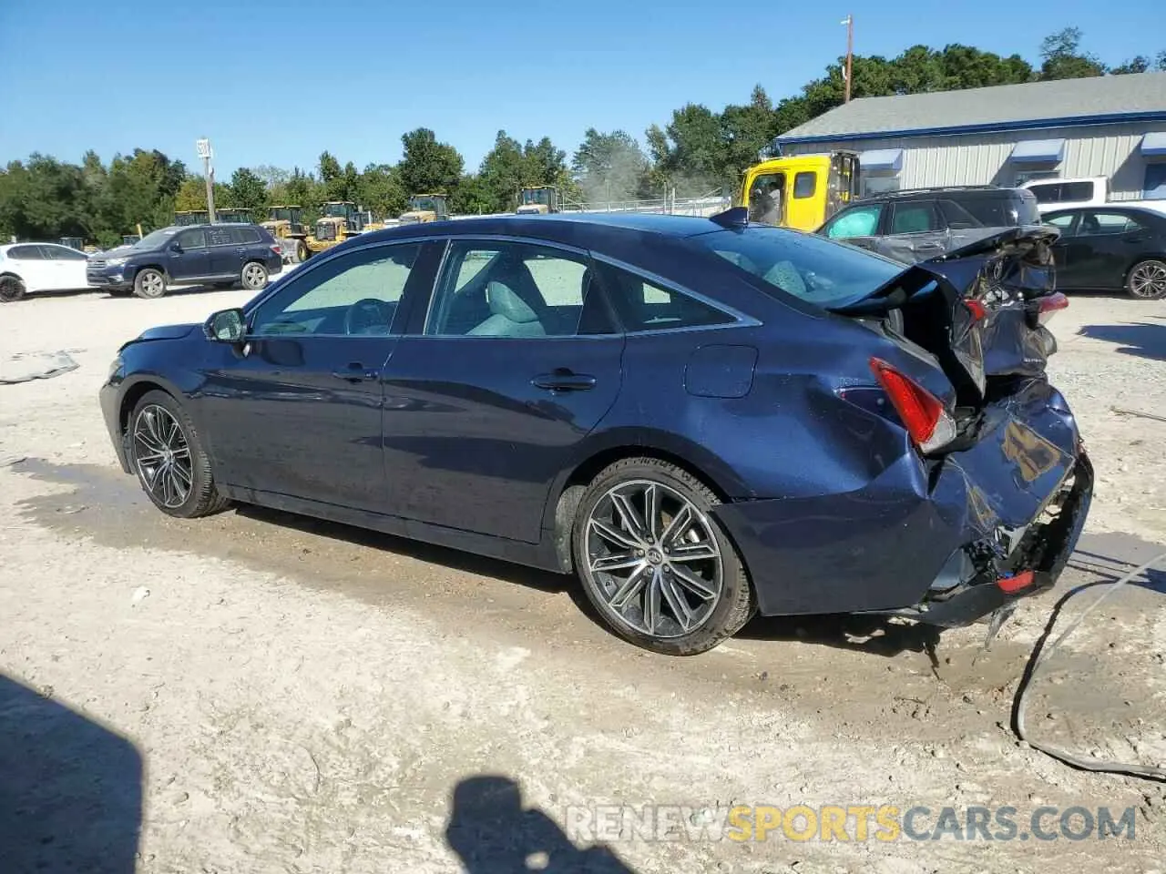 2 Photograph of a damaged car 4T1BZ1FB9KU029792 TOYOTA AVALON 2019