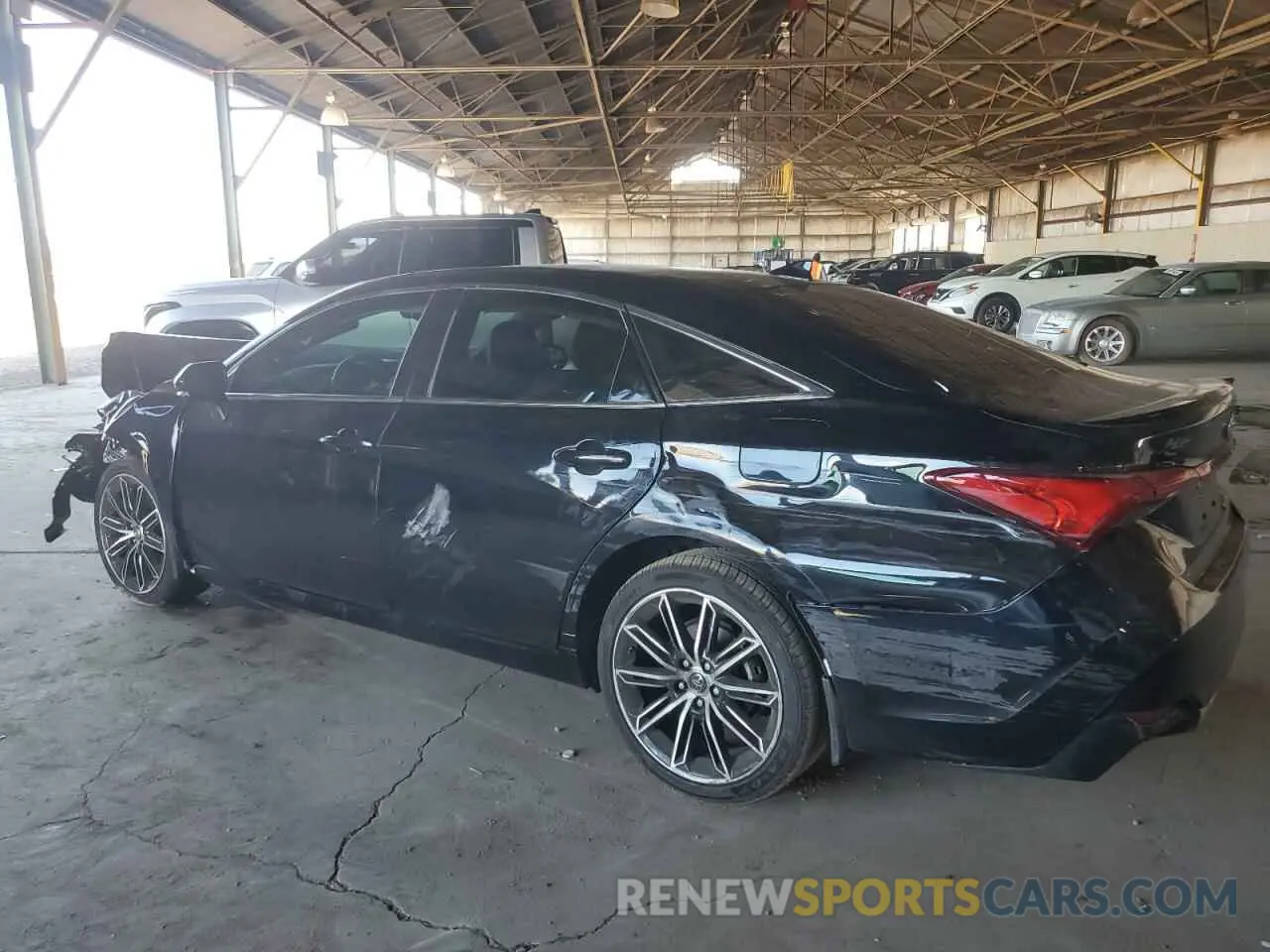 2 Photograph of a damaged car 4T1BZ1FB9KU032627 TOYOTA AVALON 2019