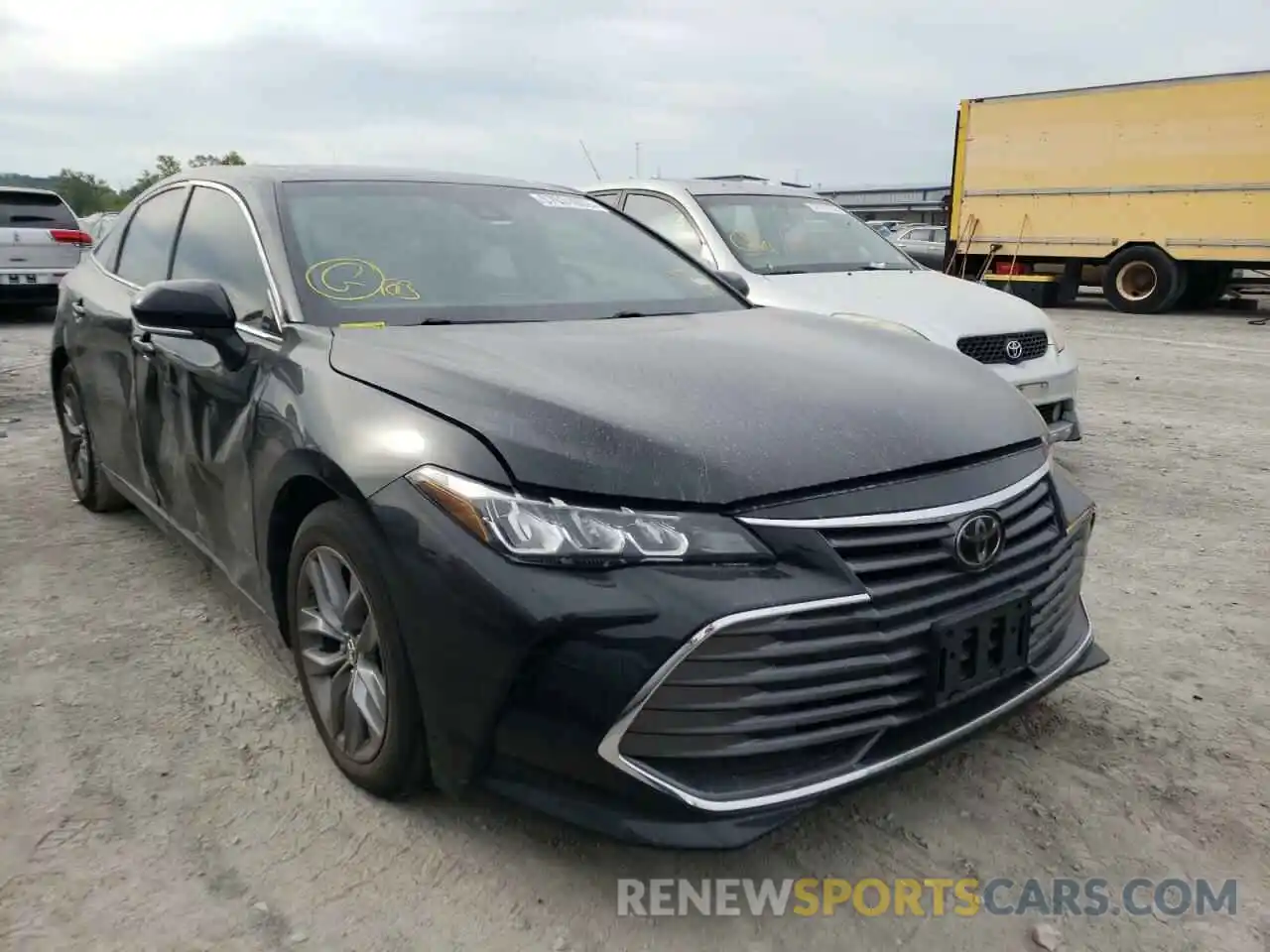 1 Photograph of a damaged car 4T1BZ1FB9KU034202 TOYOTA AVALON 2019