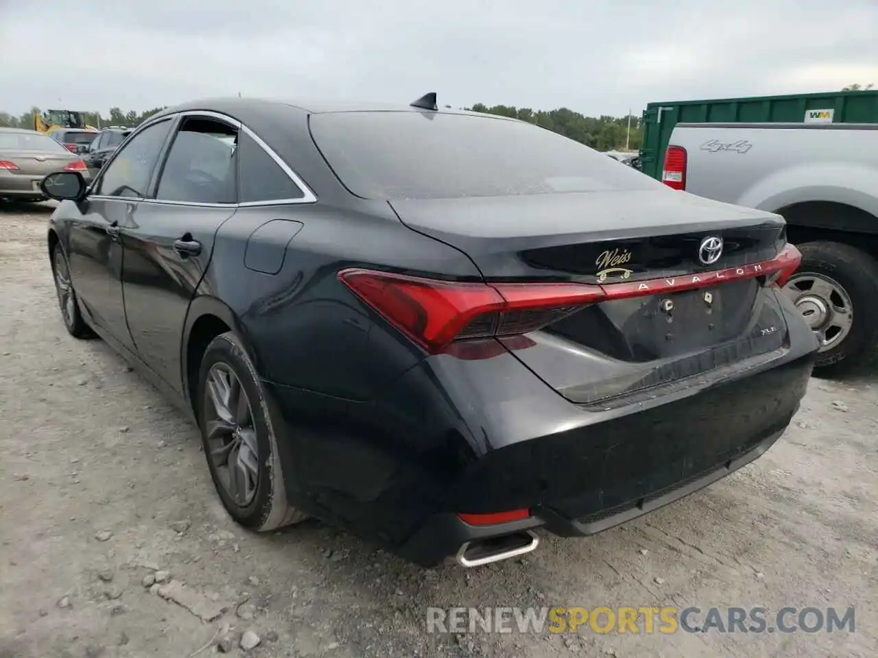 3 Photograph of a damaged car 4T1BZ1FB9KU034202 TOYOTA AVALON 2019